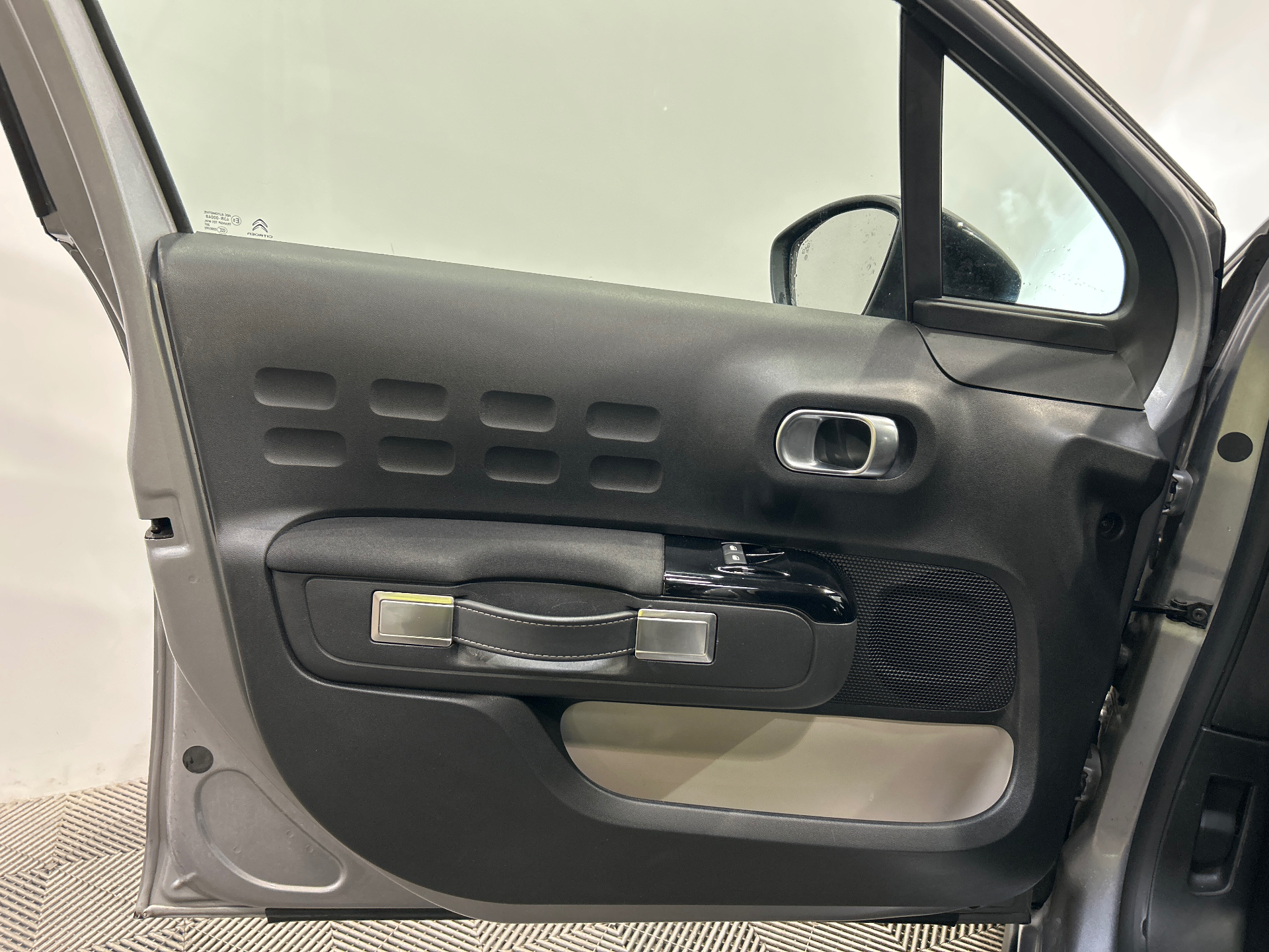 CITROEN C3 BHDI 100 S&S BVM6 SHINE EXP