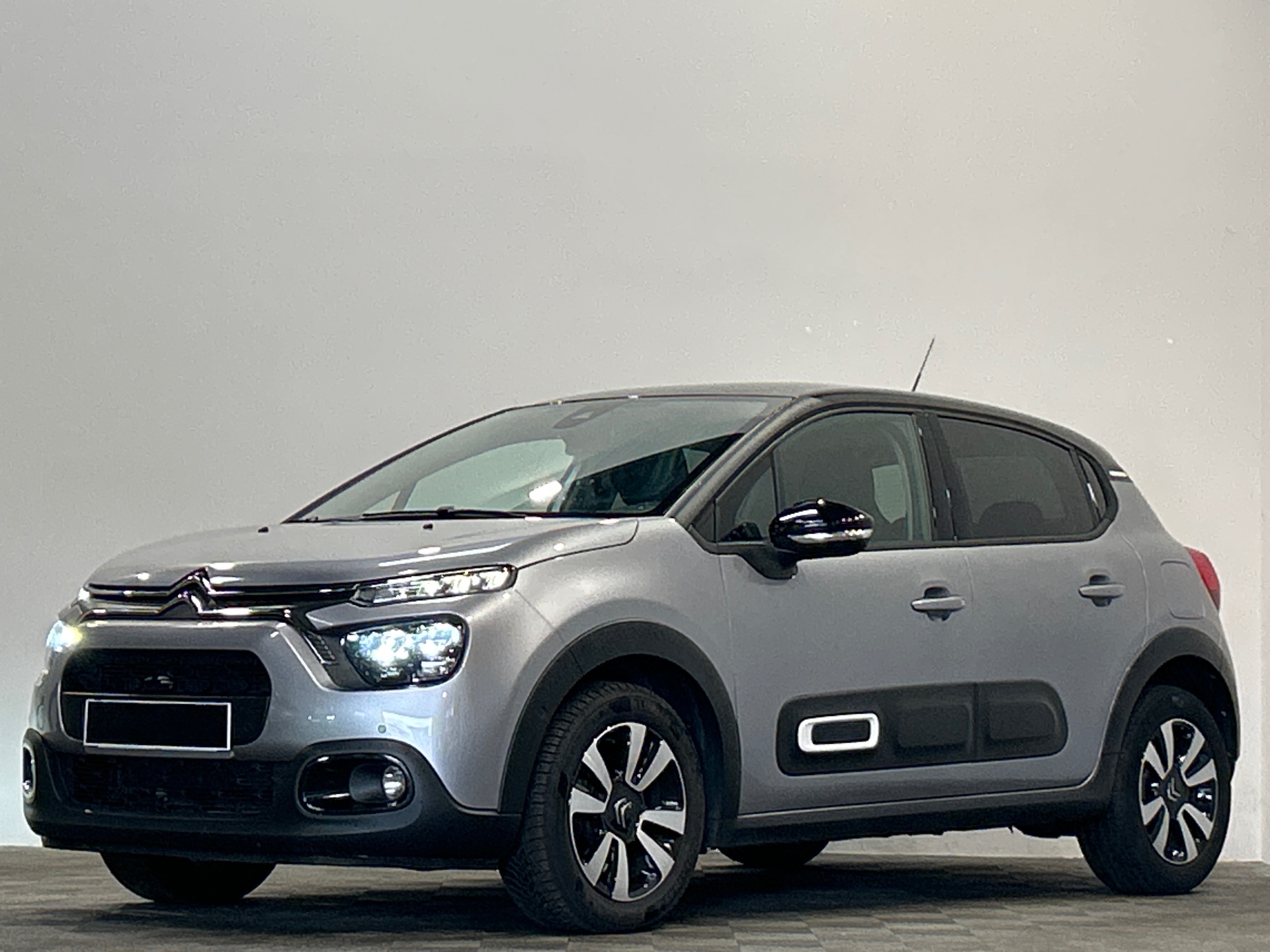 CITROEN C3 BHDI 100 S&S BVM6 SHINE EXP