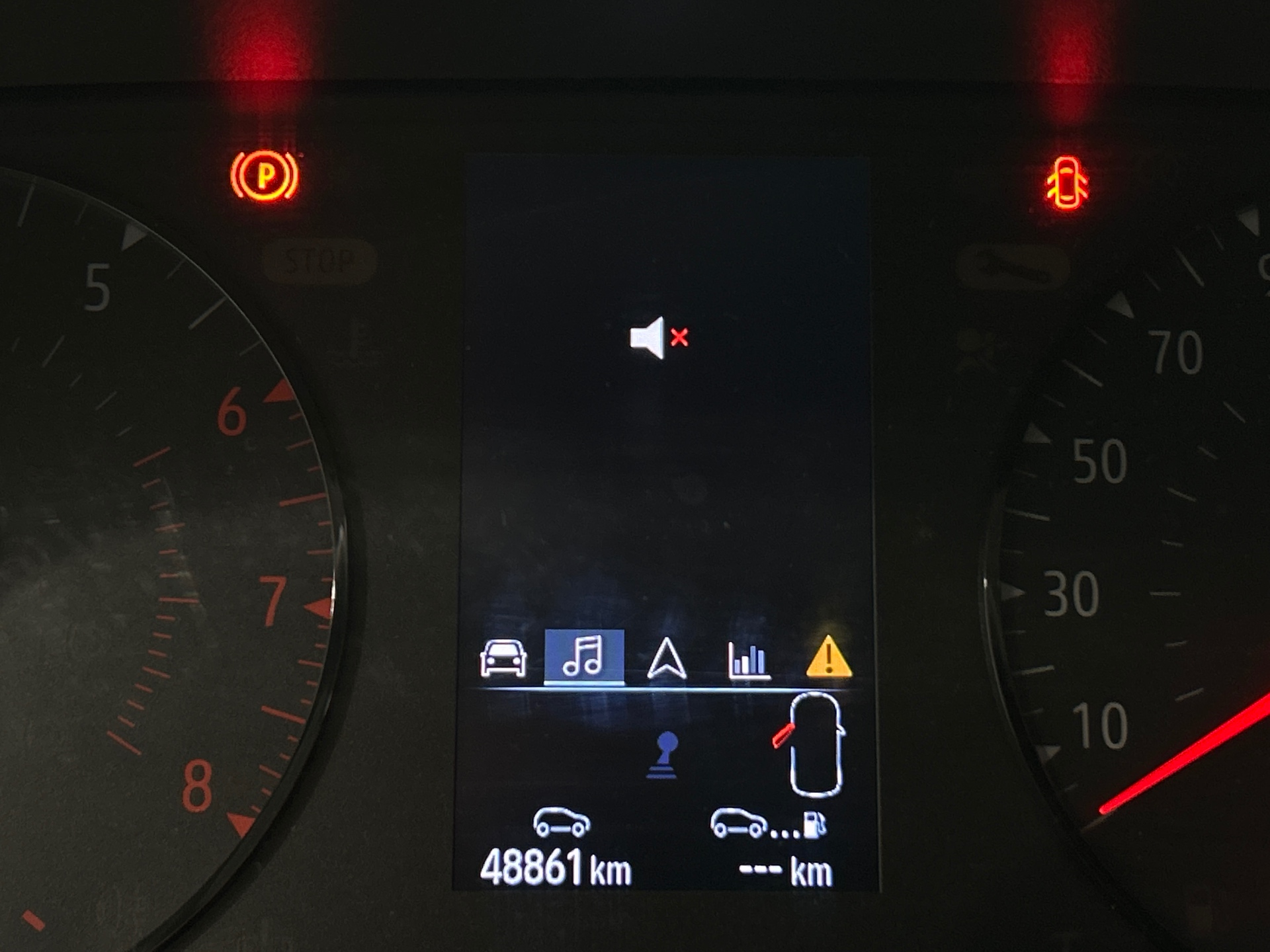 RENAULT CLIO V SOCIETE SOCIETE TCE 90 - 21 AIR NAV