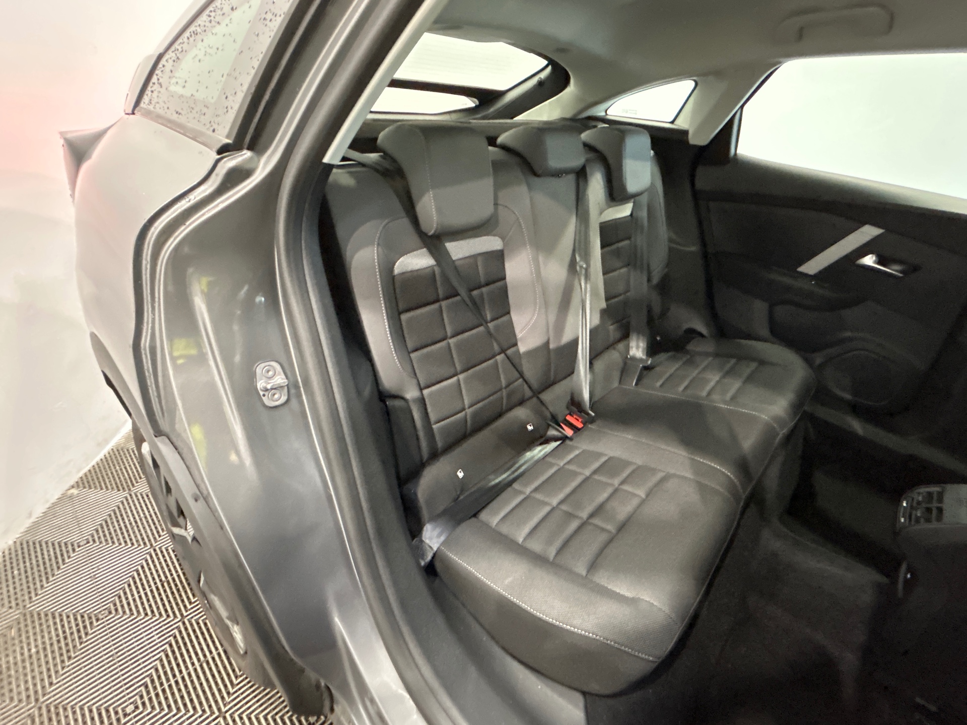 CITROEN C4 Hybride 145ch e-DCS6 PLUS
