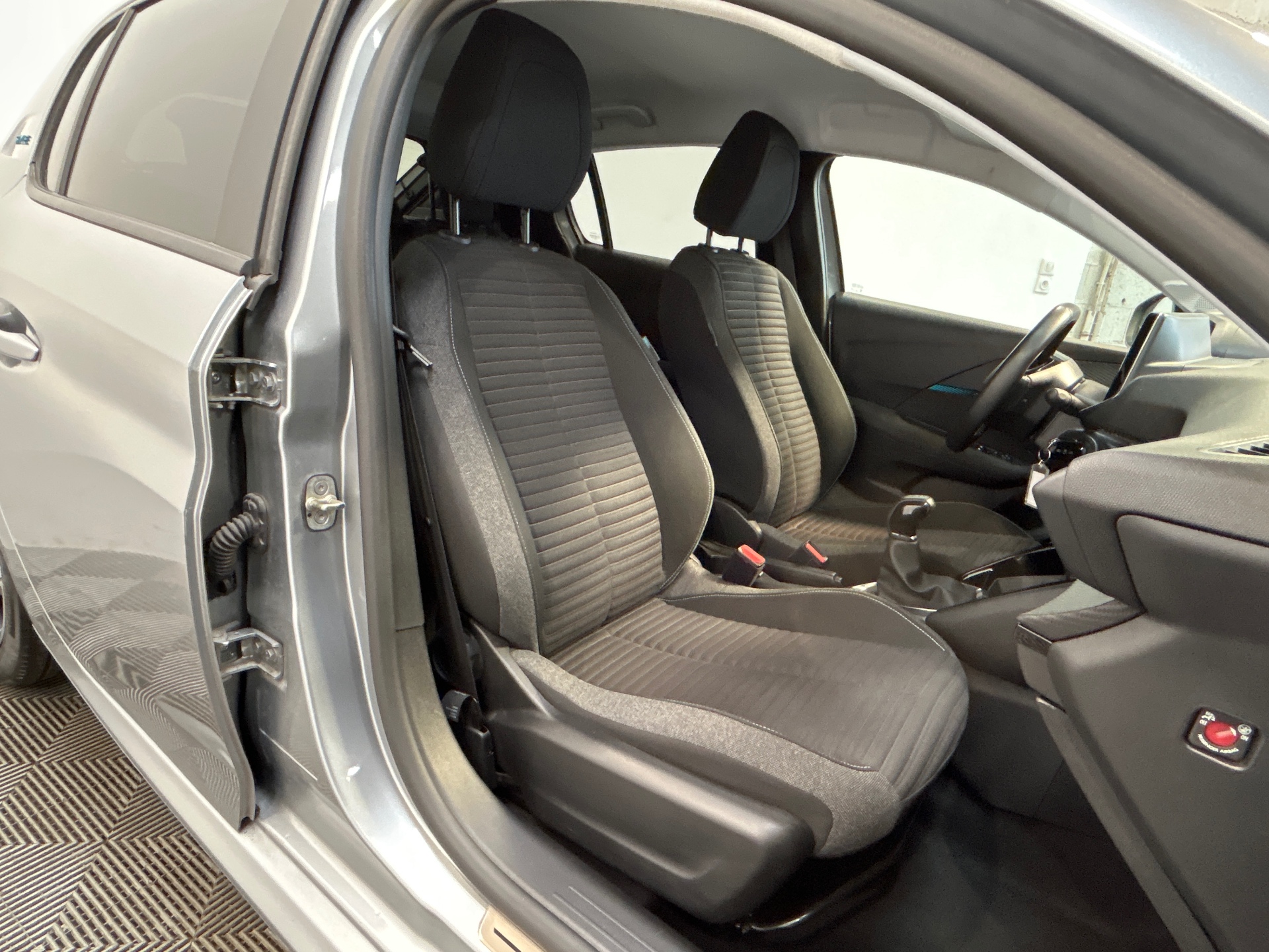 PEUGEOT 208 STYLE PURETECH 75 S&S BVM5