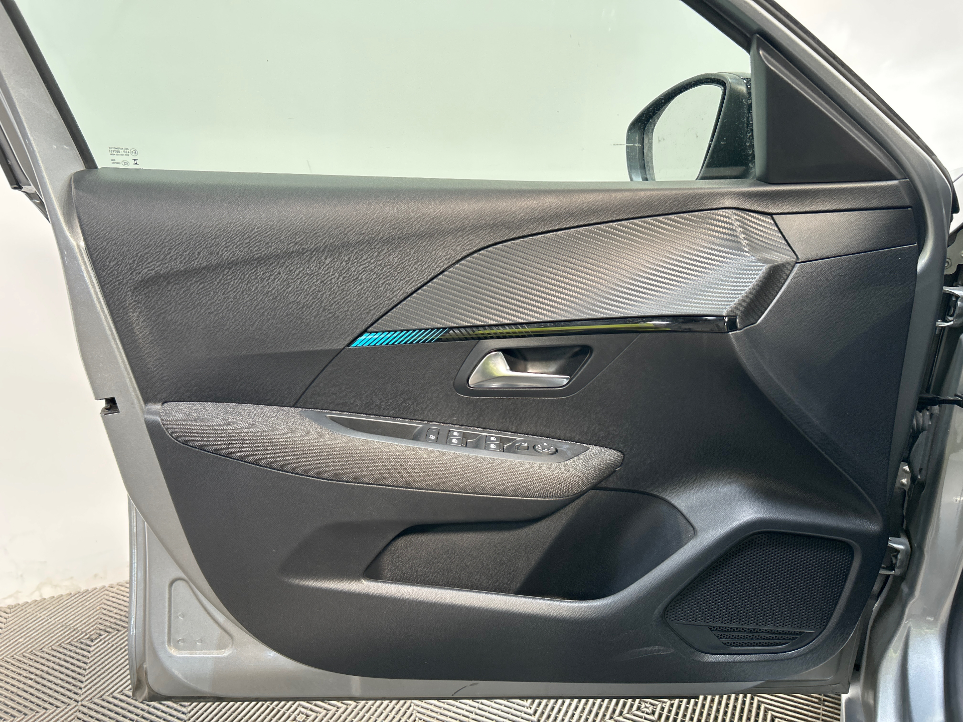 PEUGEOT 208 STYLE PURETECH 75 S&S BVM5