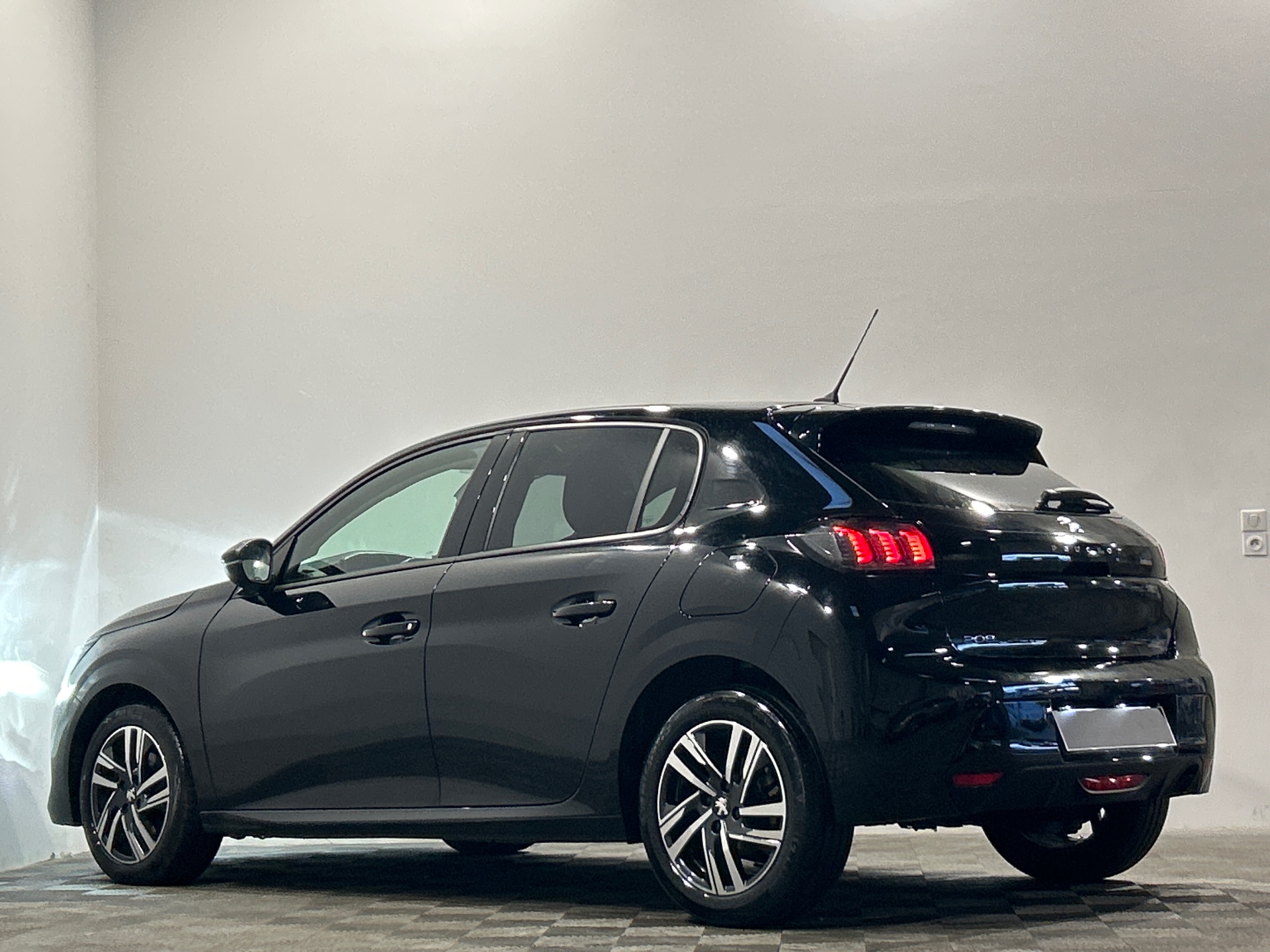PEUGEOT 208 ALLURE PACK PURETECH 100 S&S BVM6
