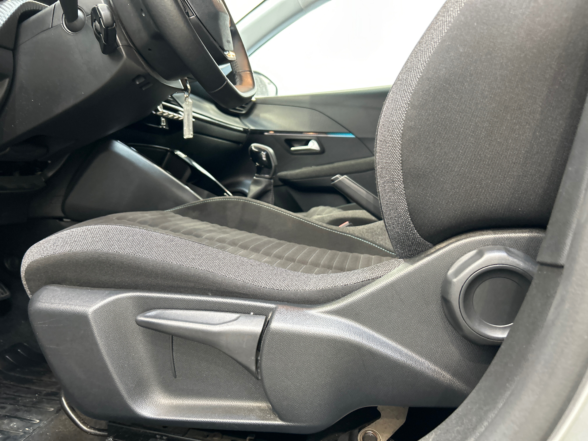 PEUGEOT 208 STYLE PURETECH 75 S&S BVM5