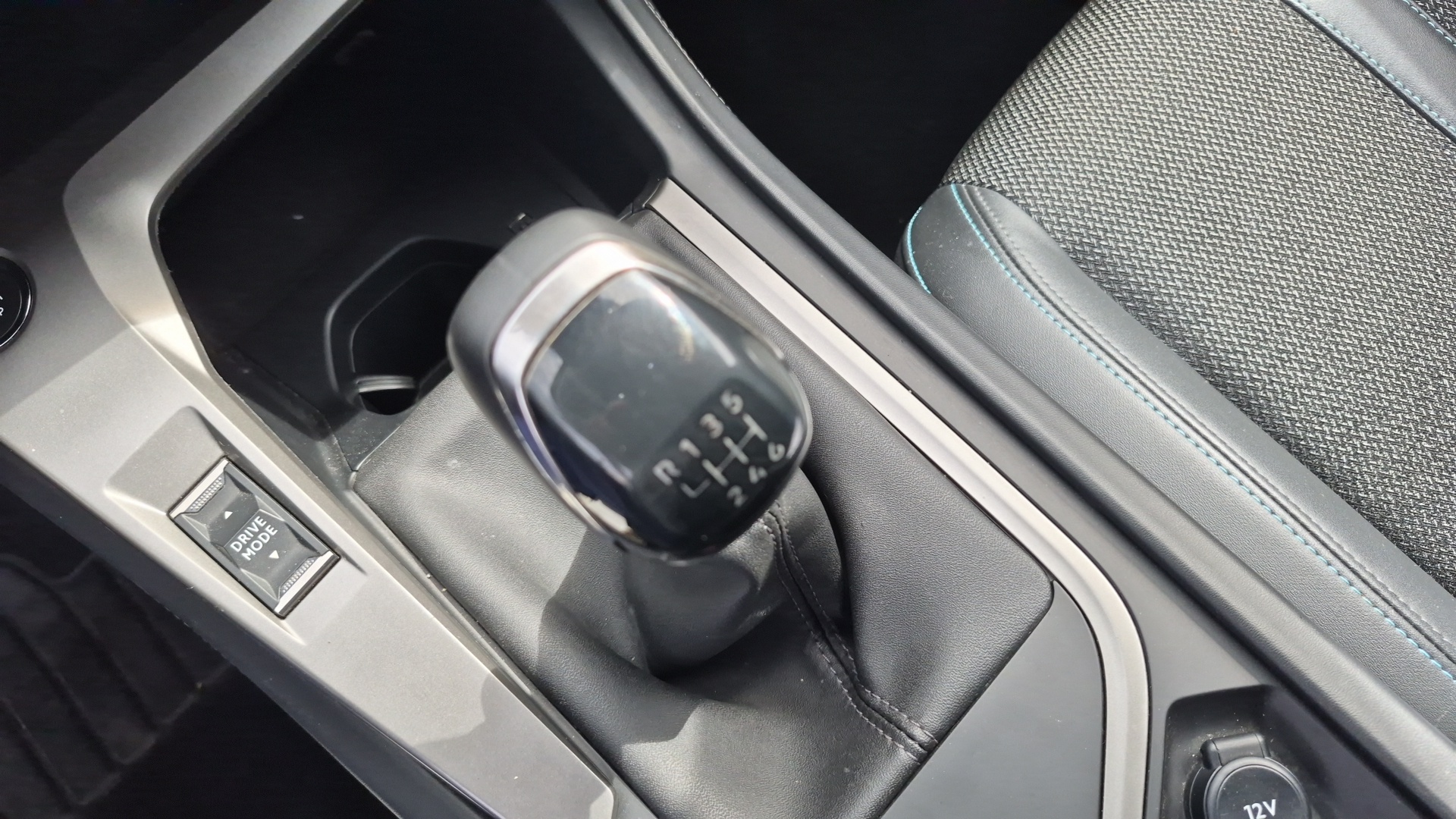 PEUGEOT 308 ALLURE PURETECH 130 S&S BVM6