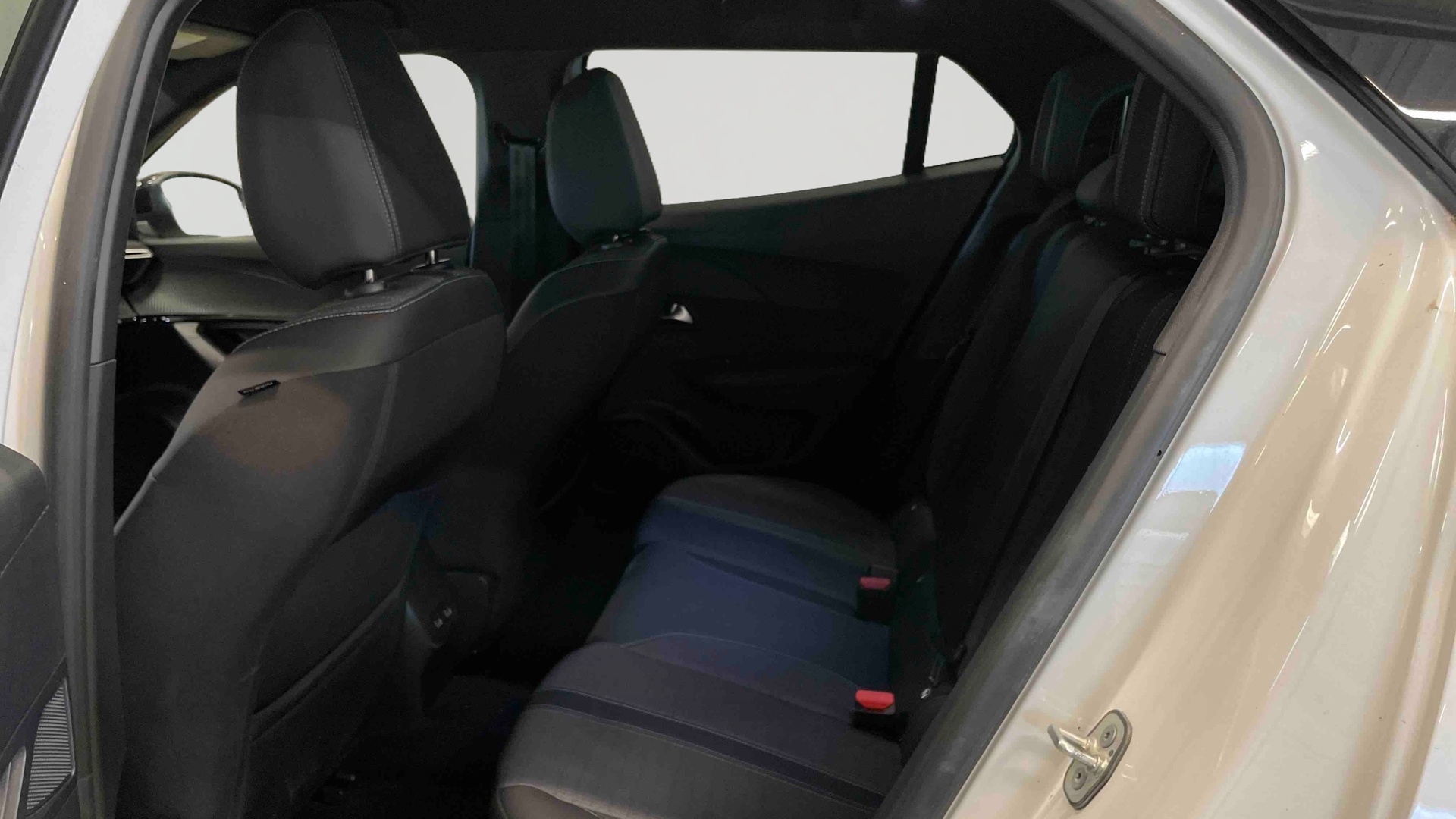 PEUGEOT 2008 ALLURE PACK PT 130 S&S BVM6