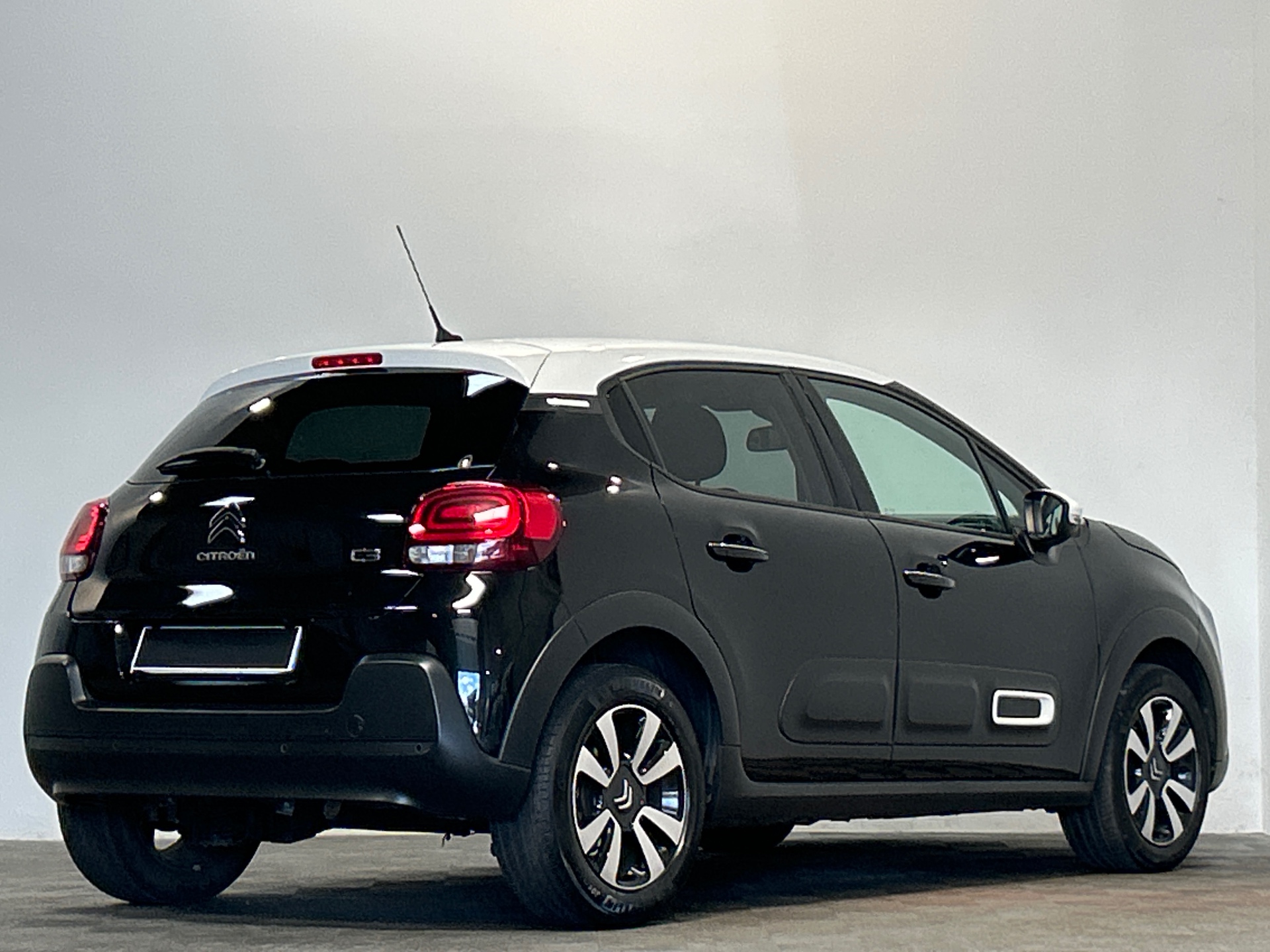 CITROEN C3 PURETECH 110 S&S EAT6 MAX