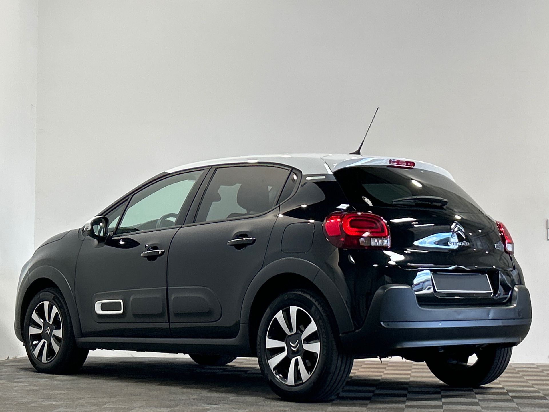 CITROEN C3 PURETECH 110 S&S EAT6 MAX