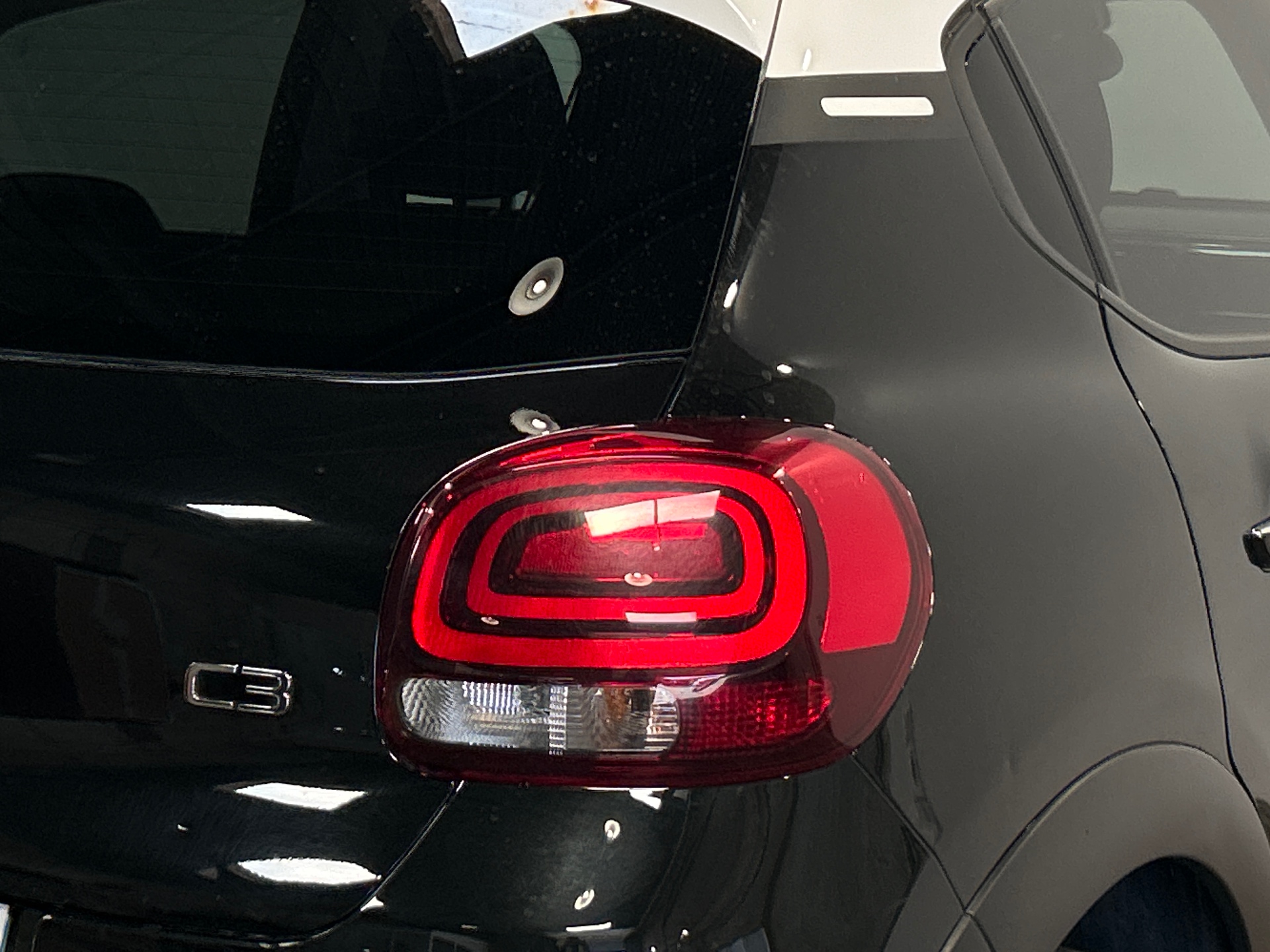 CITROEN C3 PURETECH 110 S&S EAT6 MAX