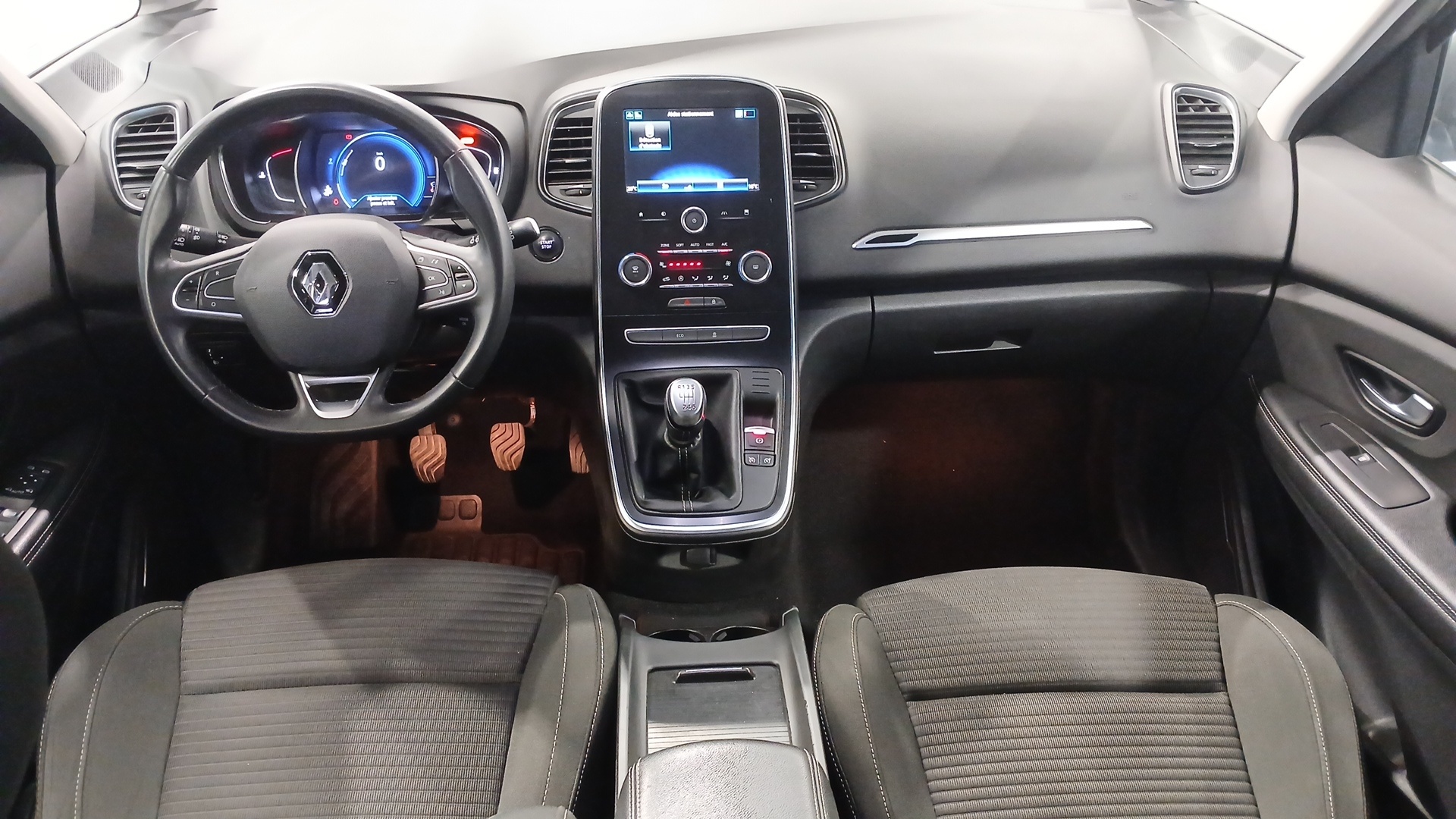 RENAULT SCENIC IV BUSINESS Blue dCi 120 - 21 Business