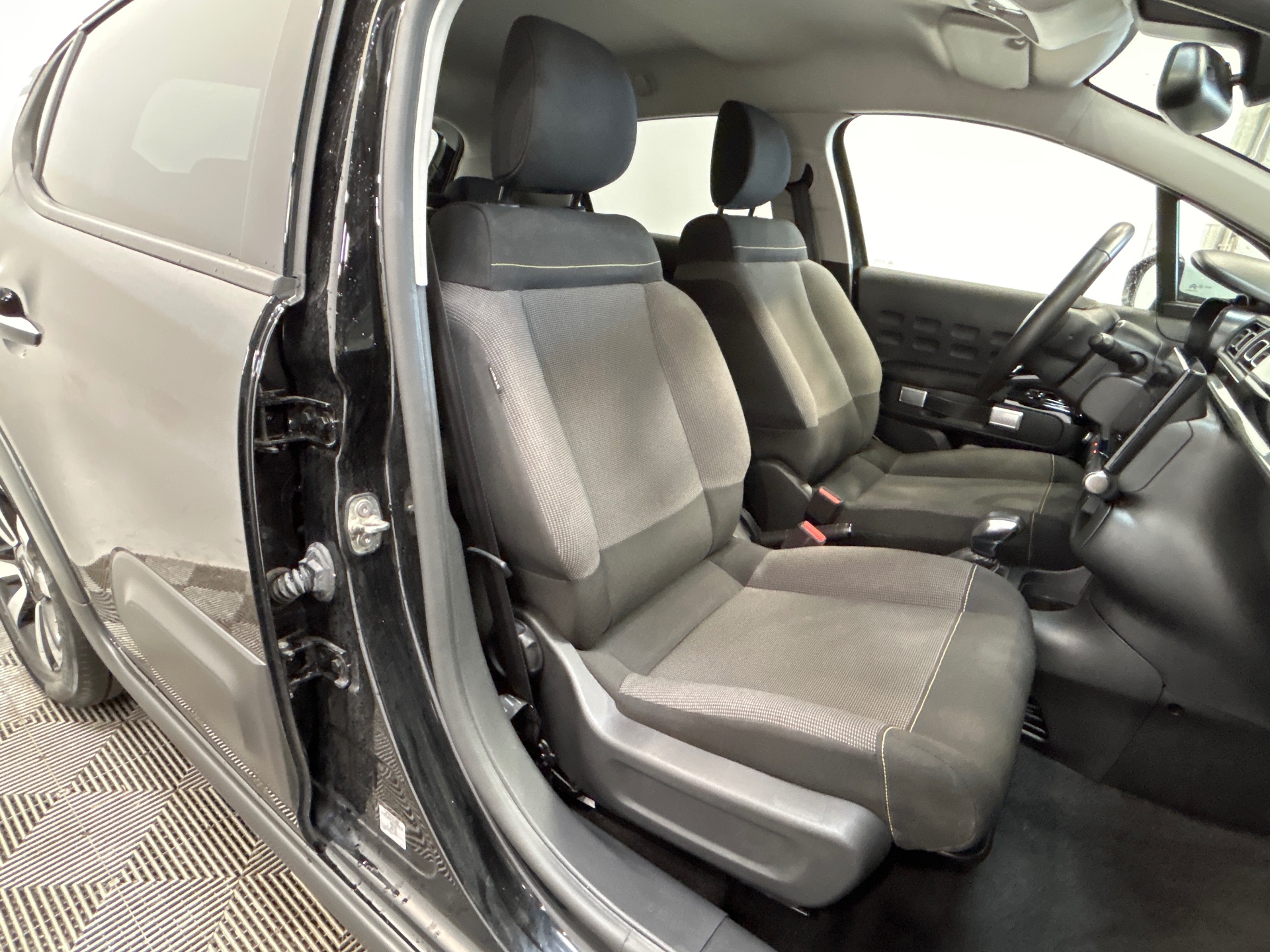CITROEN C3 PURETECH 110 S&S EAT6 MAX