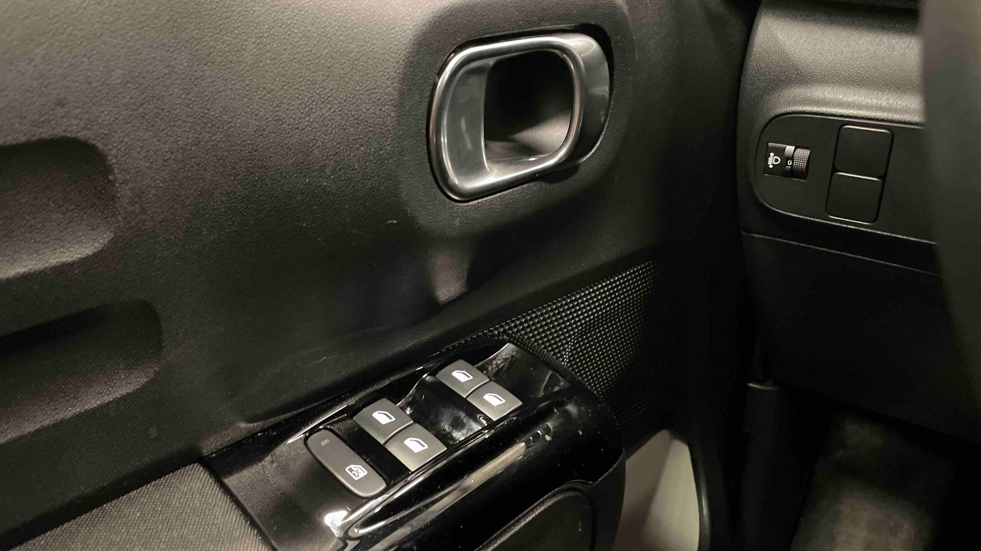 CITROEN C3 PURETECH 110 S&S EAT6 MAX
