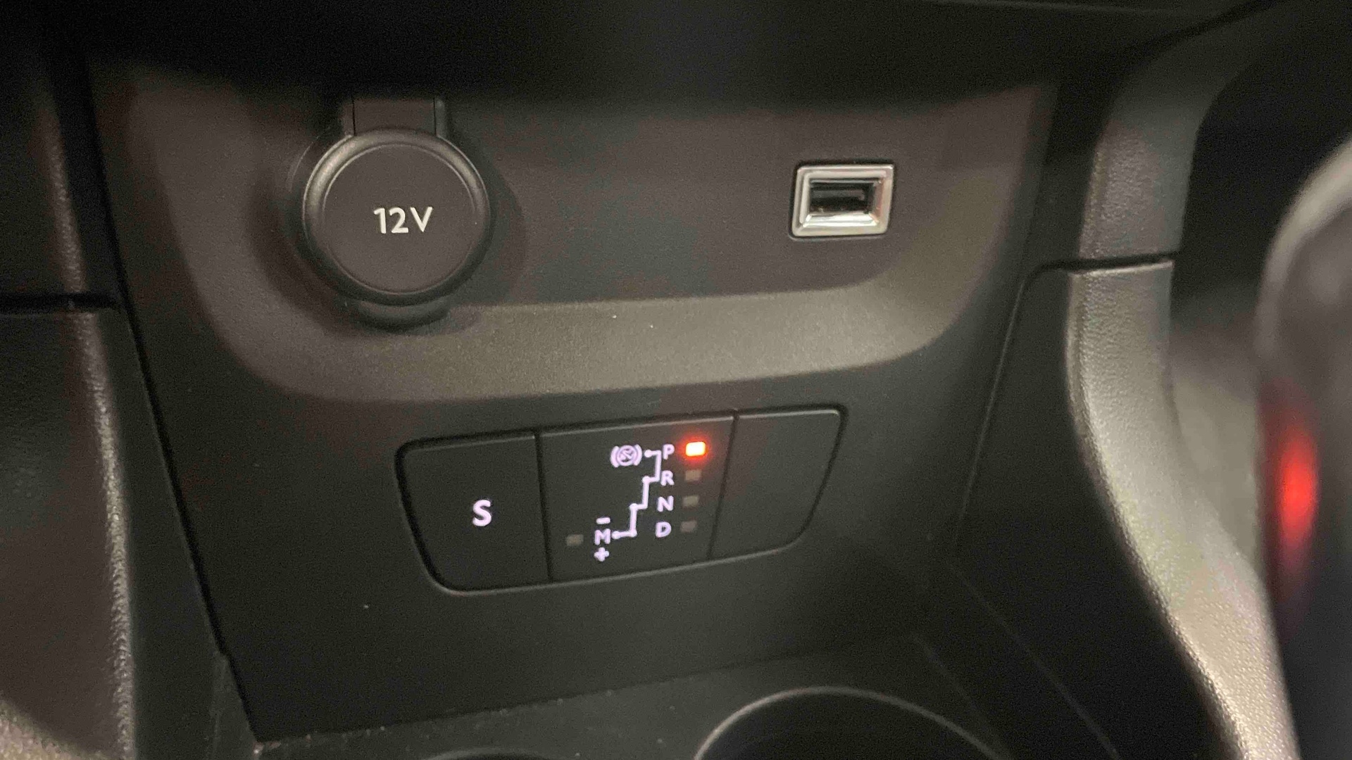 CITROEN C3 PURETECH 110 S&S EAT6 MAX