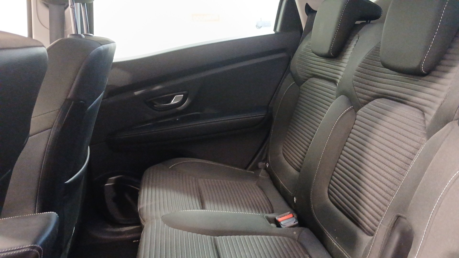 RENAULT SCENIC IV BUSINESS Blue dCi 120 - 21 Business