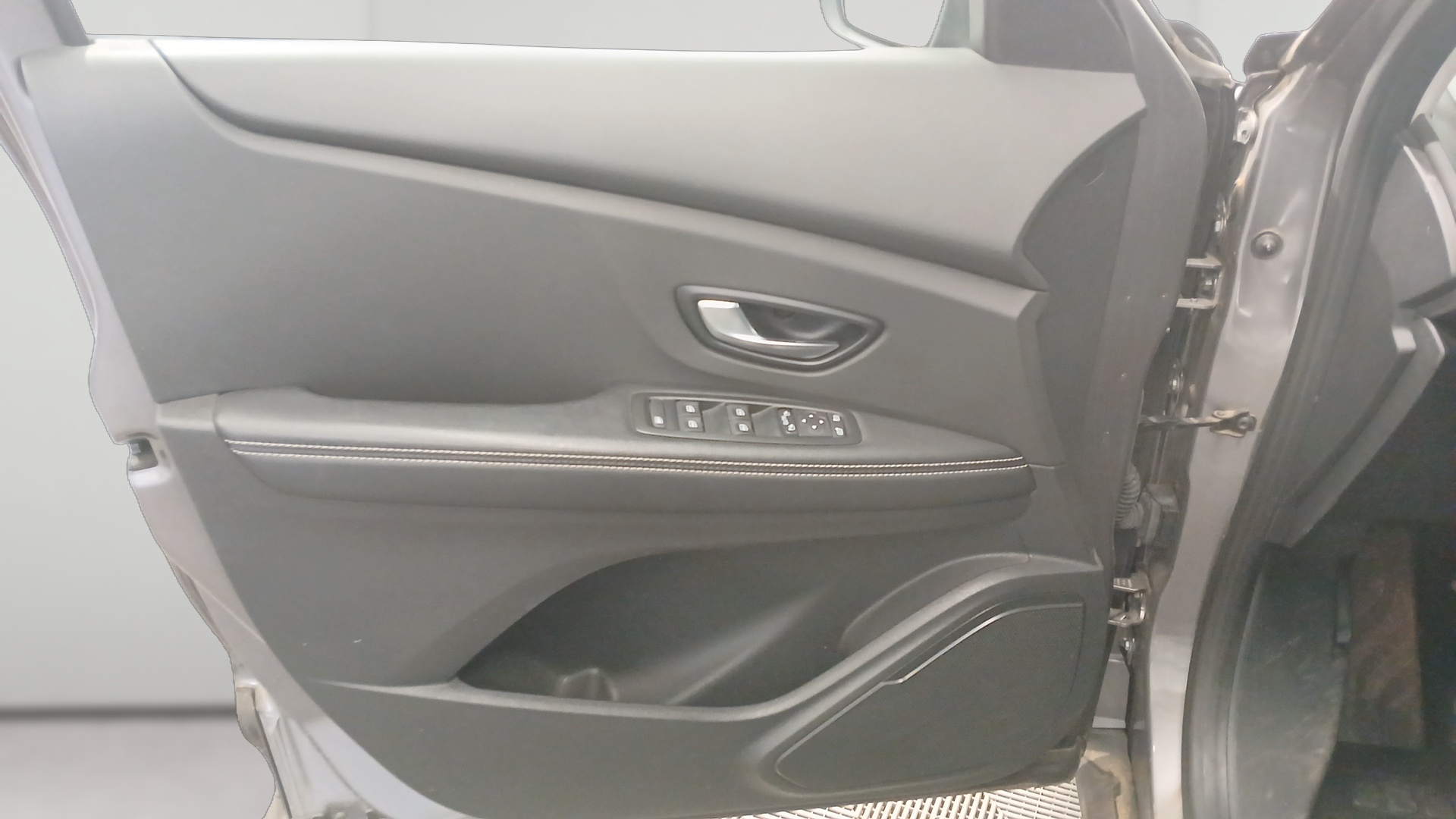 RENAULT SCENIC IV BUSINESS Blue dCi 120 - 21 Business