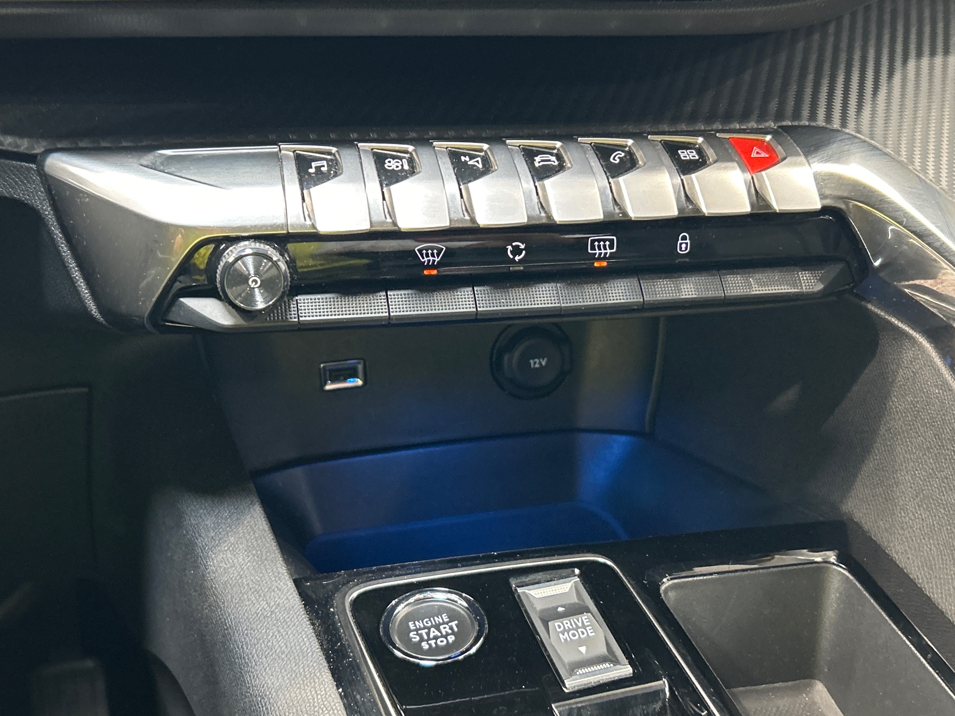 PEUGEOT 3008 ALLURE PACK HYBRID 136 E-DCS6
