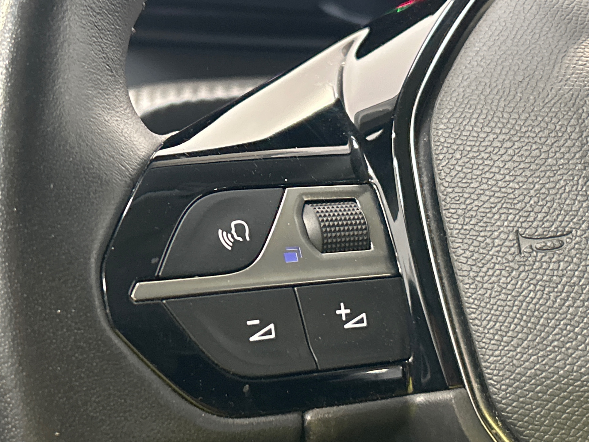 PEUGEOT 208 STYLE PURETECH 75 S&S BVM5