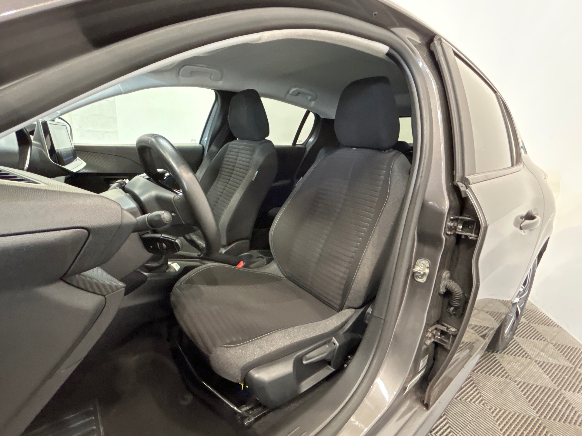 PEUGEOT 208 STYLE PURETECH 75 S&S BVM5