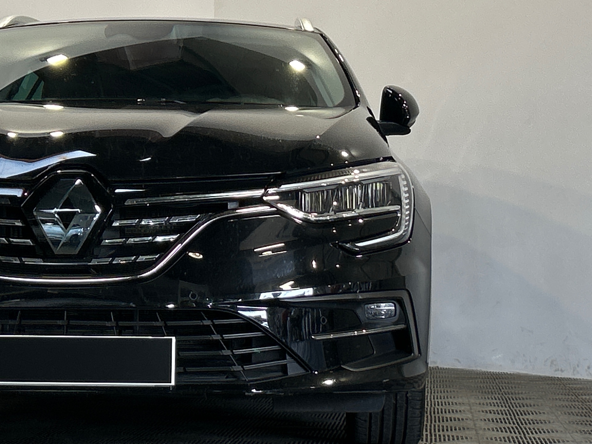 RENAULT MEGANE IV ESTATE techno TCe 140 EDC -23