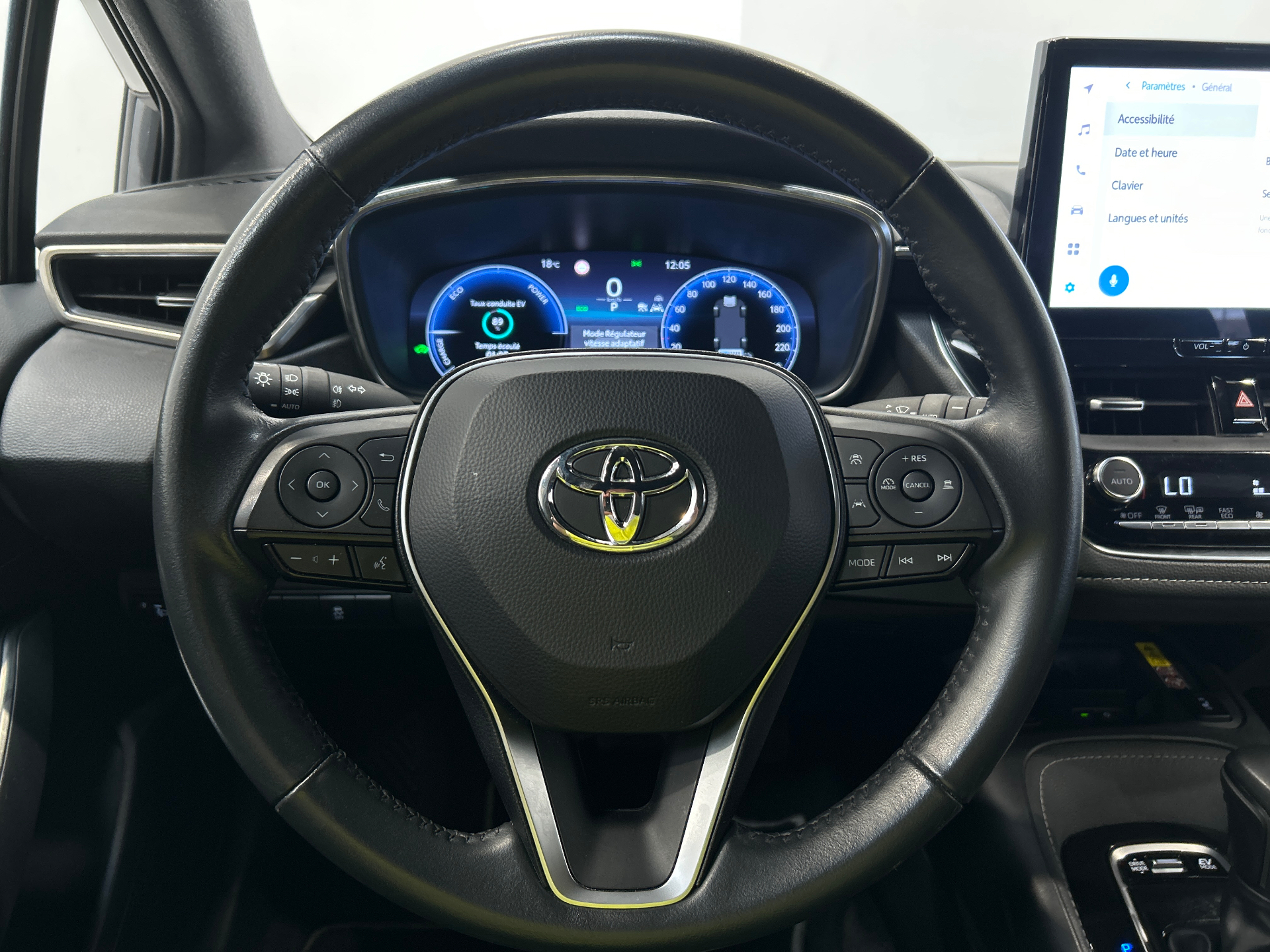TOYOTA COROLLA PRO HYBRIDE 140H DESIGN