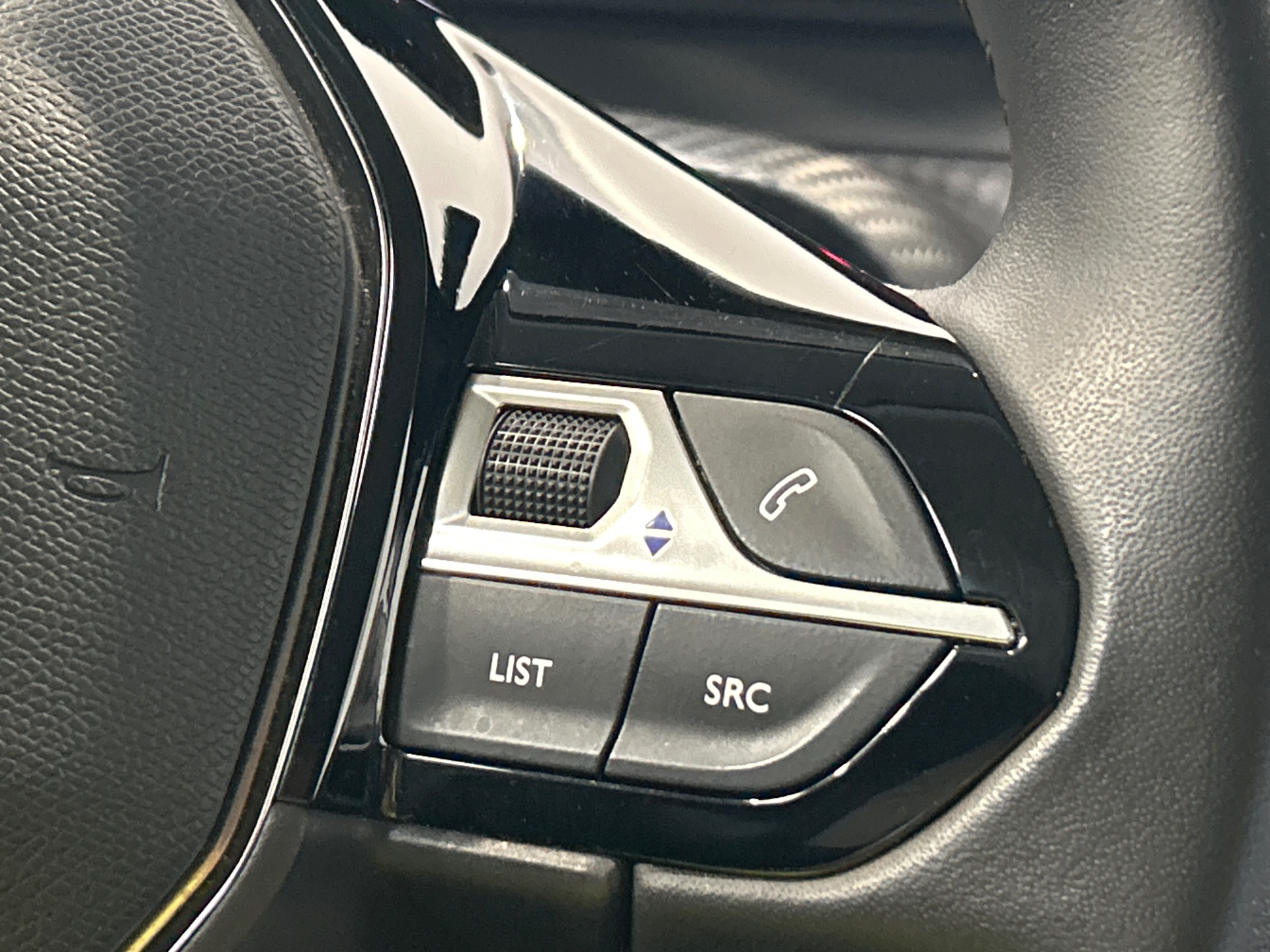 PEUGEOT 208 STYLE PURETECH 75 S&S BVM5
