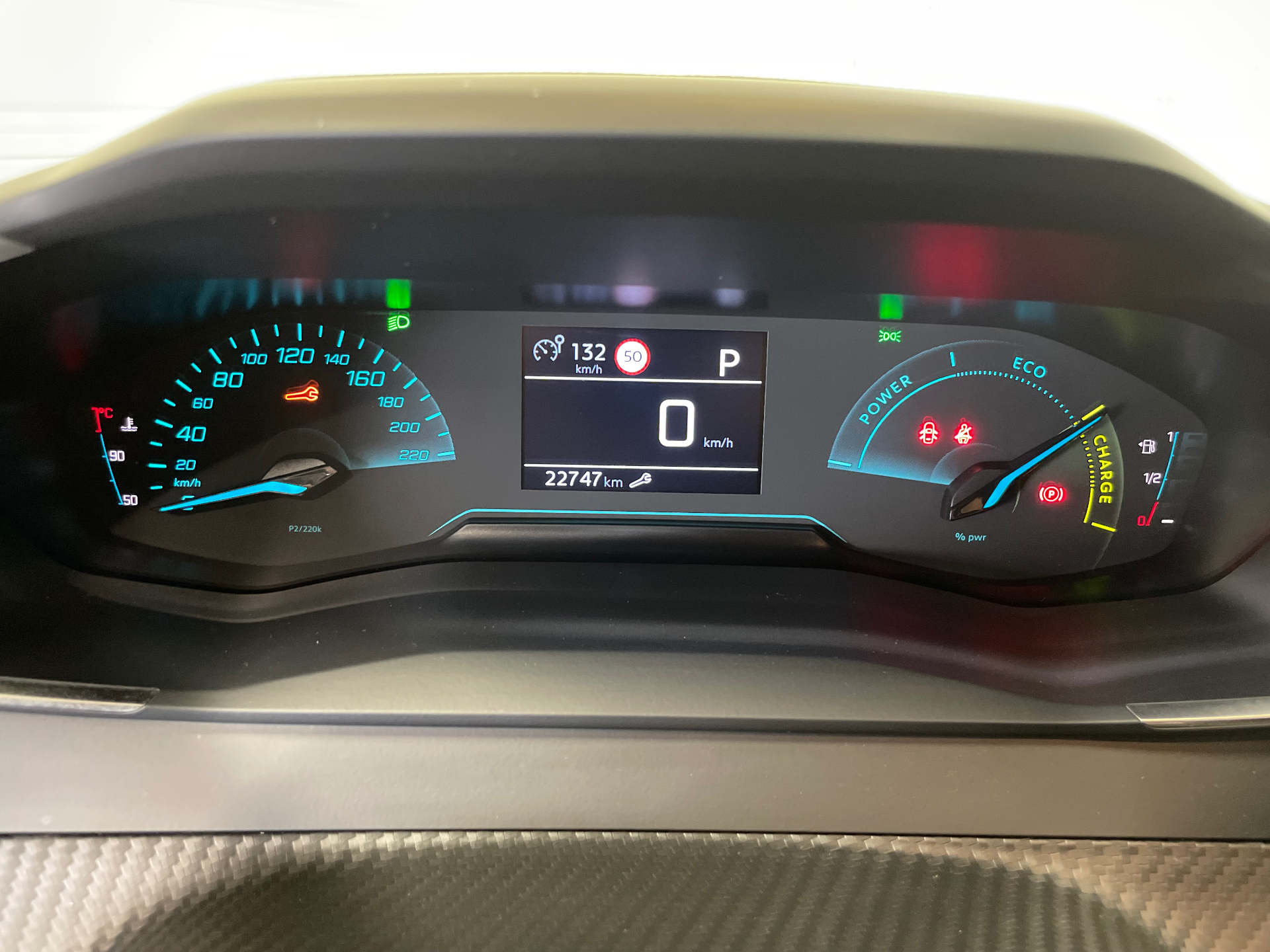 PEUGEOT 2008 Style Hybrid 145 ch e-DCS6
