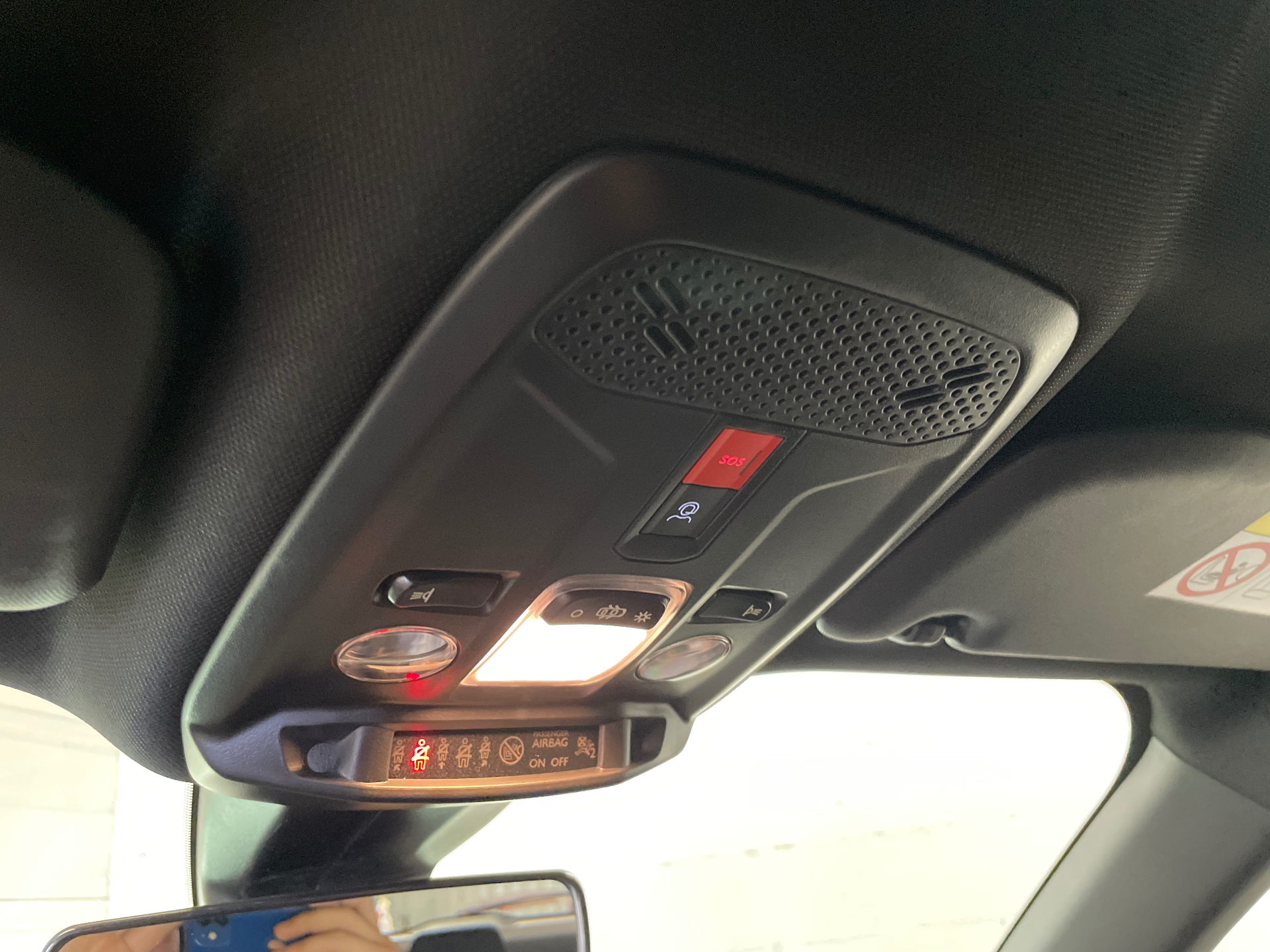 PEUGEOT 2008 Style Hybrid 145 ch e-DCS6