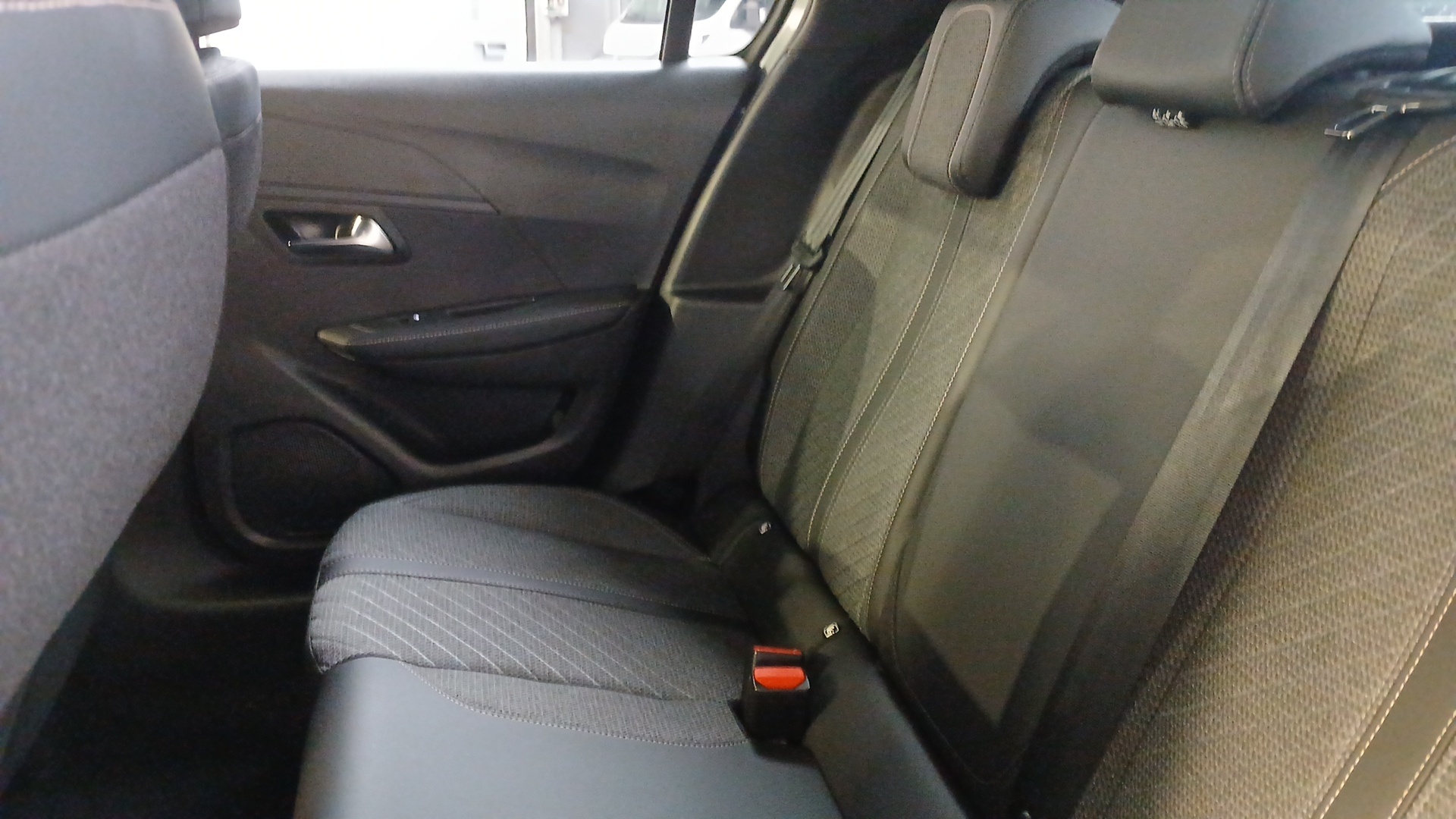 PEUGEOT 208 Allure 100 ch BVM6