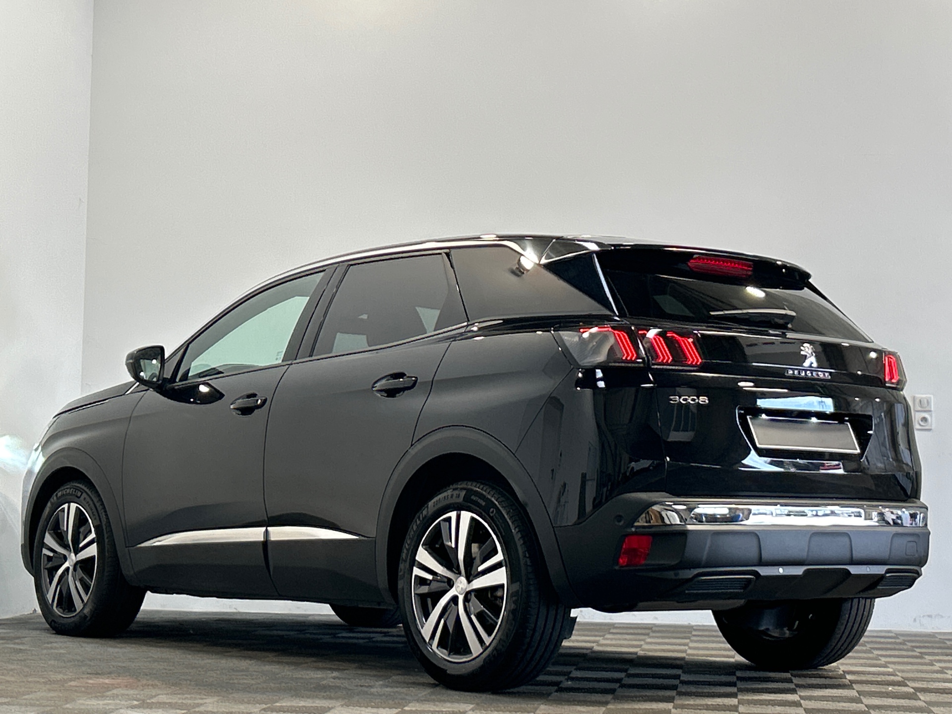 PEUGEOT 3008 ALLURE PACK HYBRID 136 E-DCS6