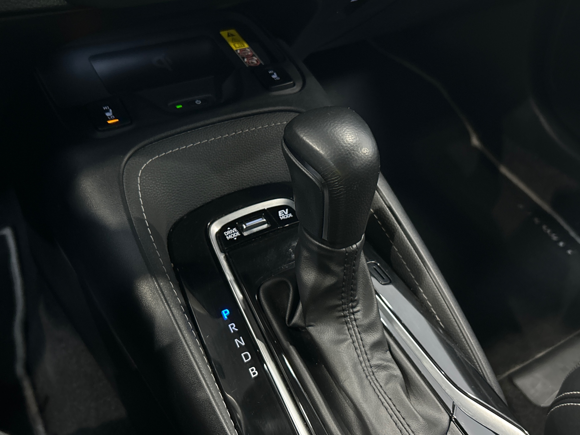 TOYOTA COROLLA PRO HYBRIDE 140H DESIGN