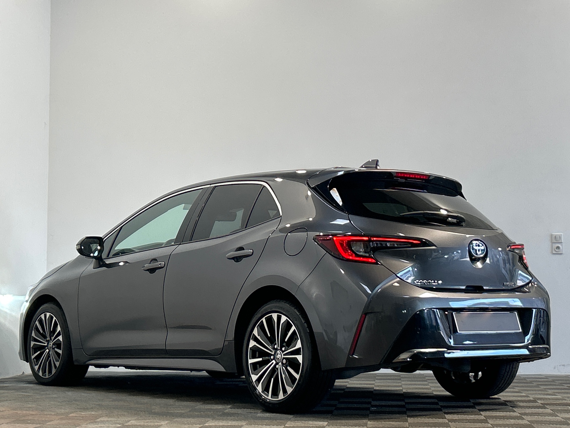 TOYOTA COROLLA PRO HYBRIDE 140H DESIGN