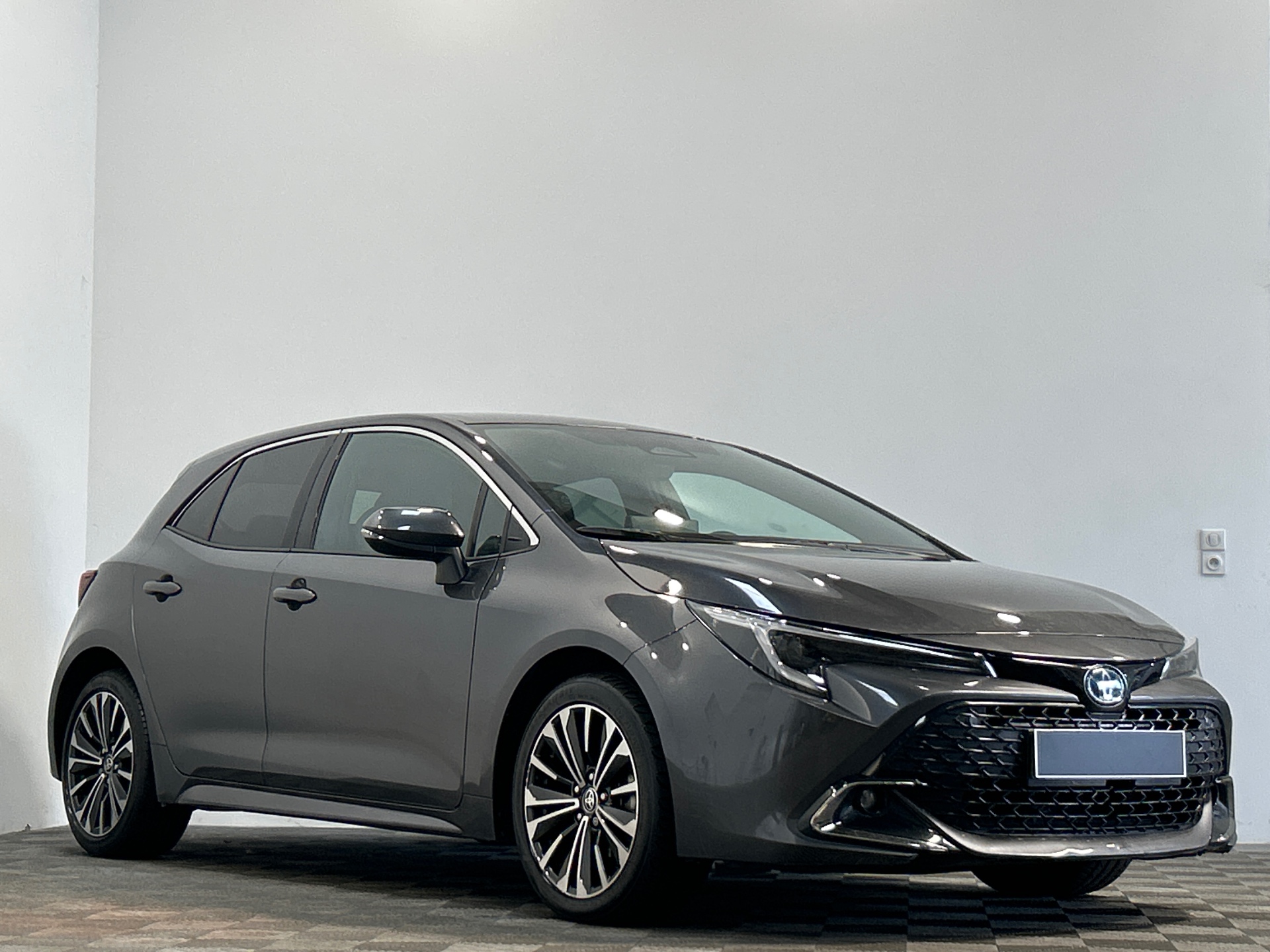 TOYOTA COROLLA PRO HYBRIDE 140H DESIGN
