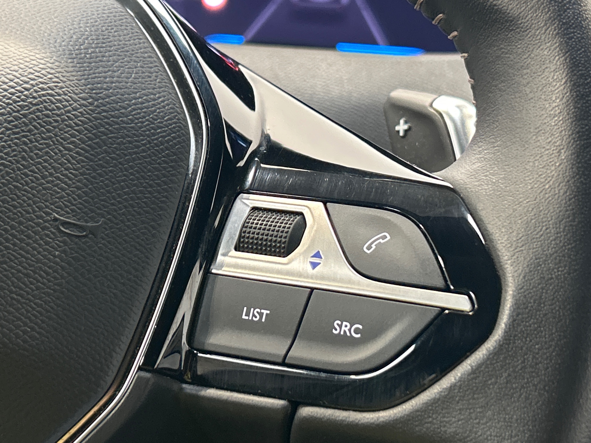 PEUGEOT 3008 ALLURE PACK HYBRID 136 E-DCS6