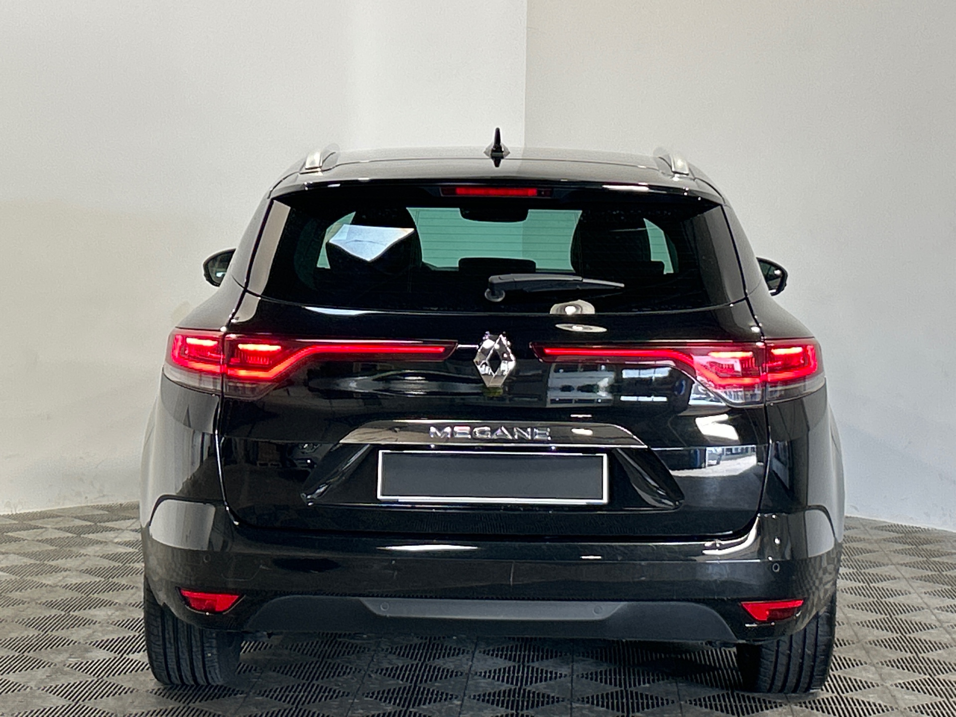 RENAULT MEGANE IV ESTATE techno TCe 140 EDC -23