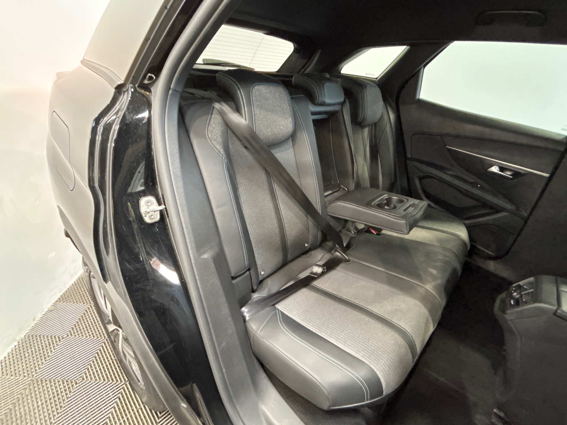 PEUGEOT 3008 ALLURE PACK HYBRID 136 E-DCS6