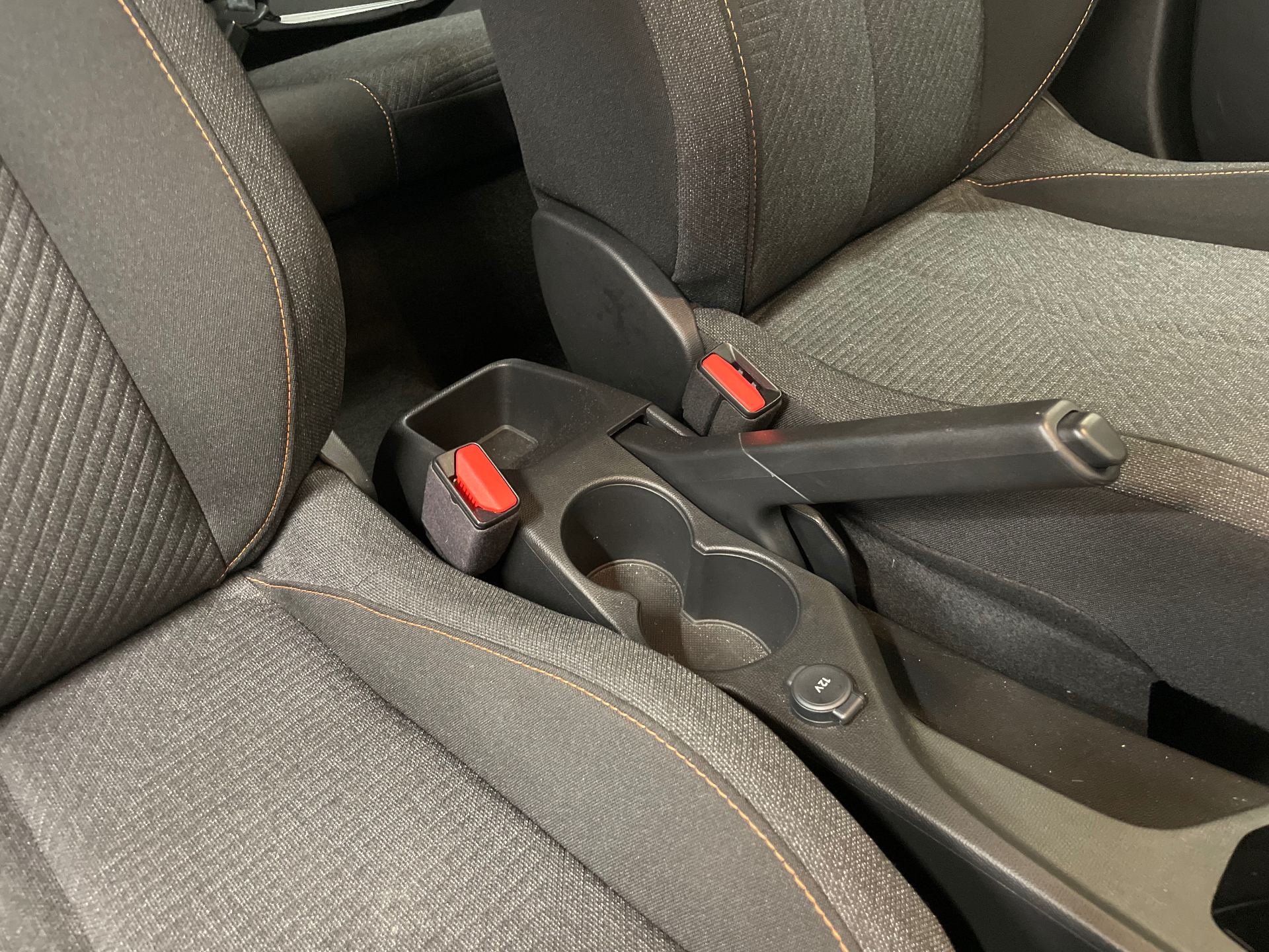 PEUGEOT 2008 Style Hybrid 145 ch e-DCS6