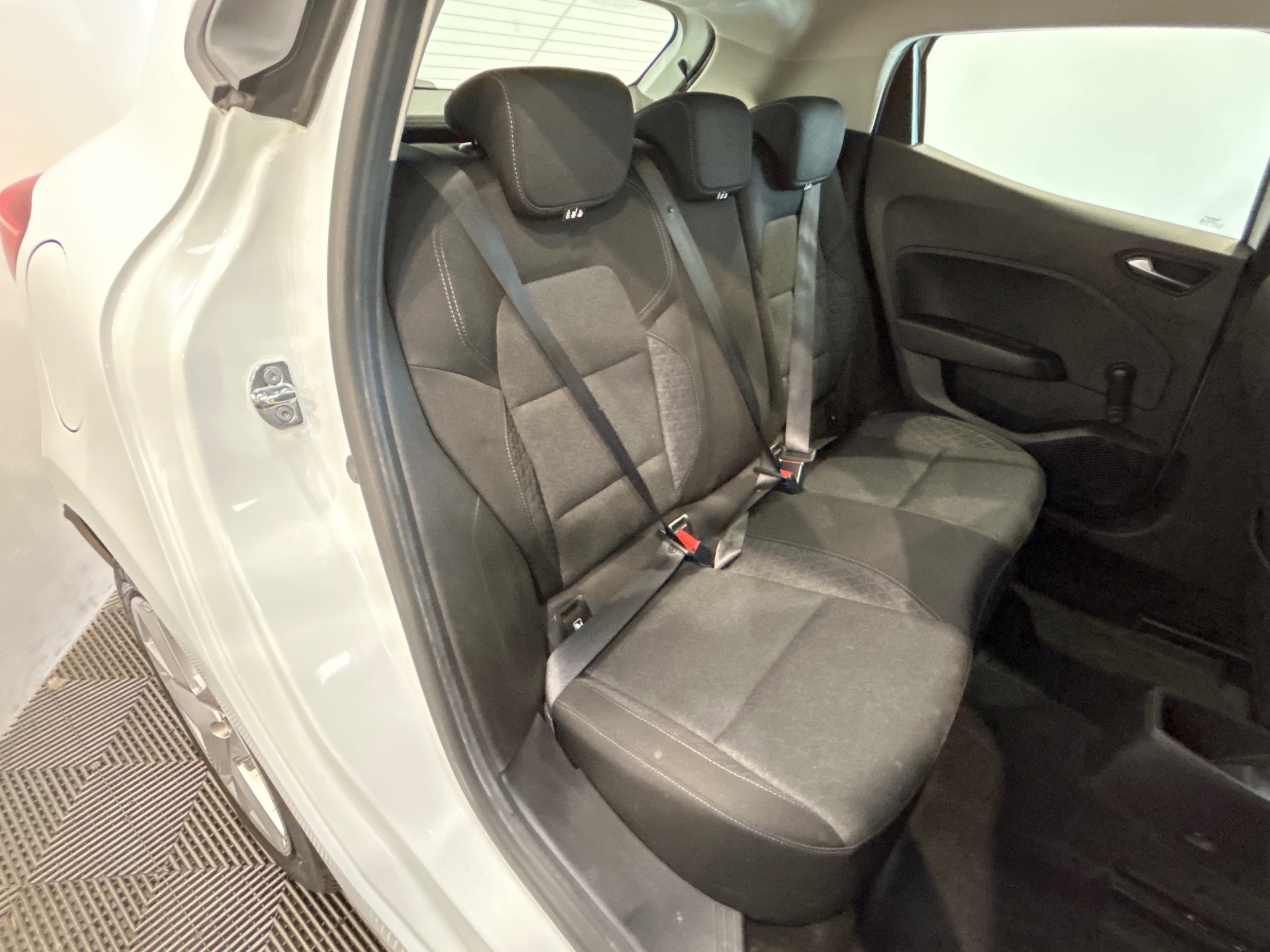 RENAULT CLIO V TCe 90 X-Tronic - 21N Business