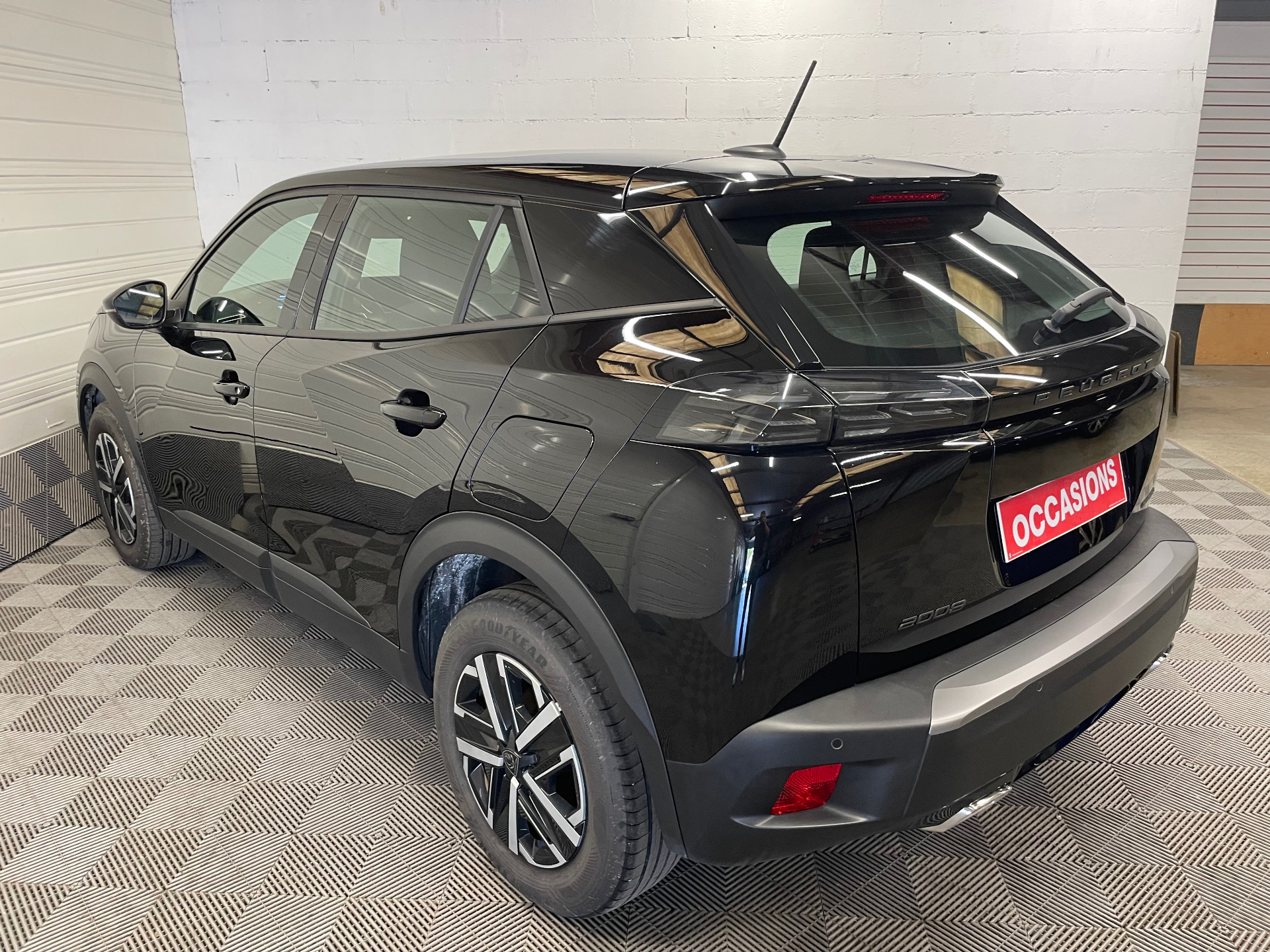 PEUGEOT 2008 Style Hybrid 145 ch e-DCS6