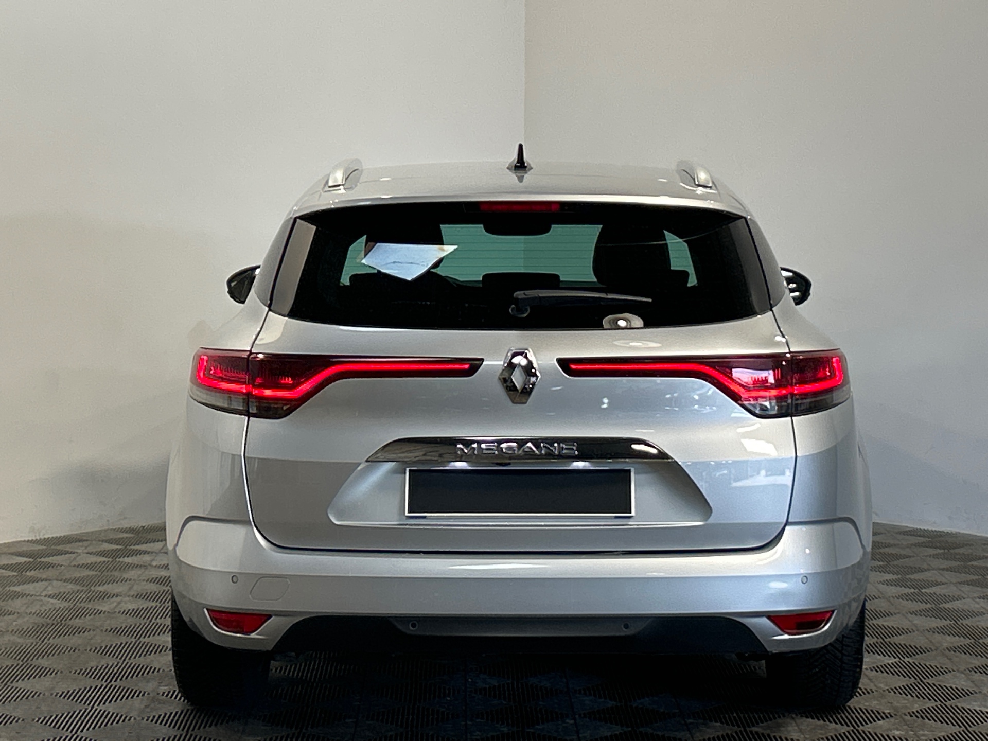 RENAULT MEGANE IV ESTATE techno TCe 140 EDC -23