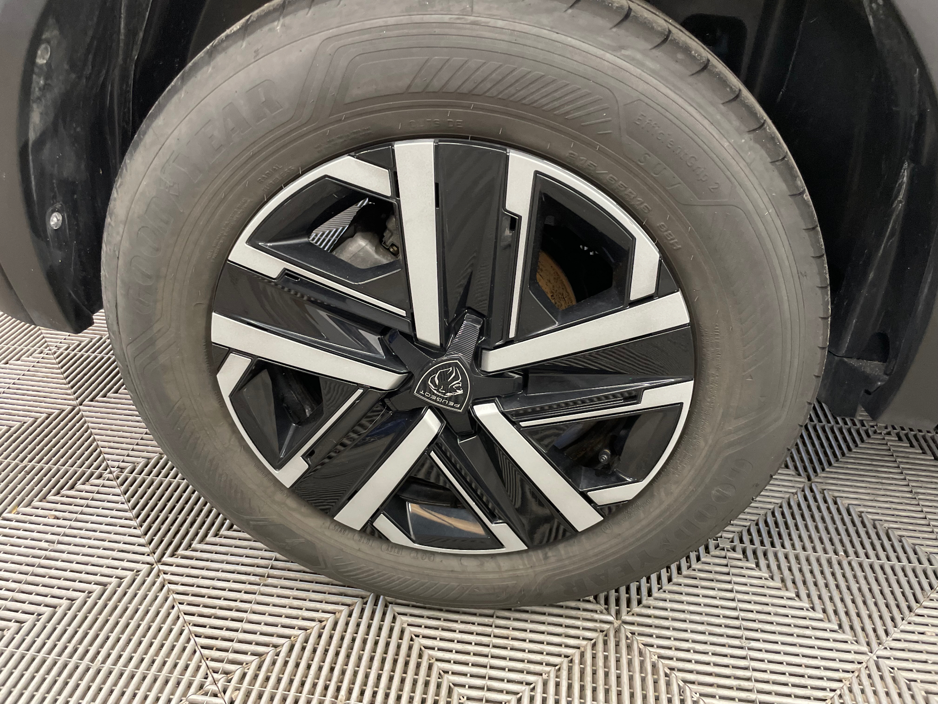 PEUGEOT 2008 Style Hybrid 145 ch e-DCS6