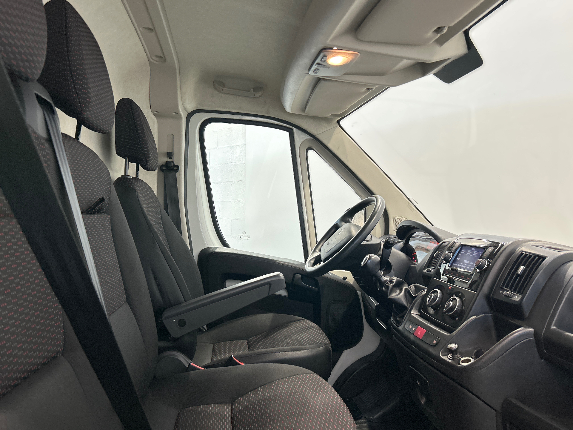 PEUGEOT BOXER FOURGON TOLE 330 L2H2 BLUEHDI 120 S&S PREMIUM