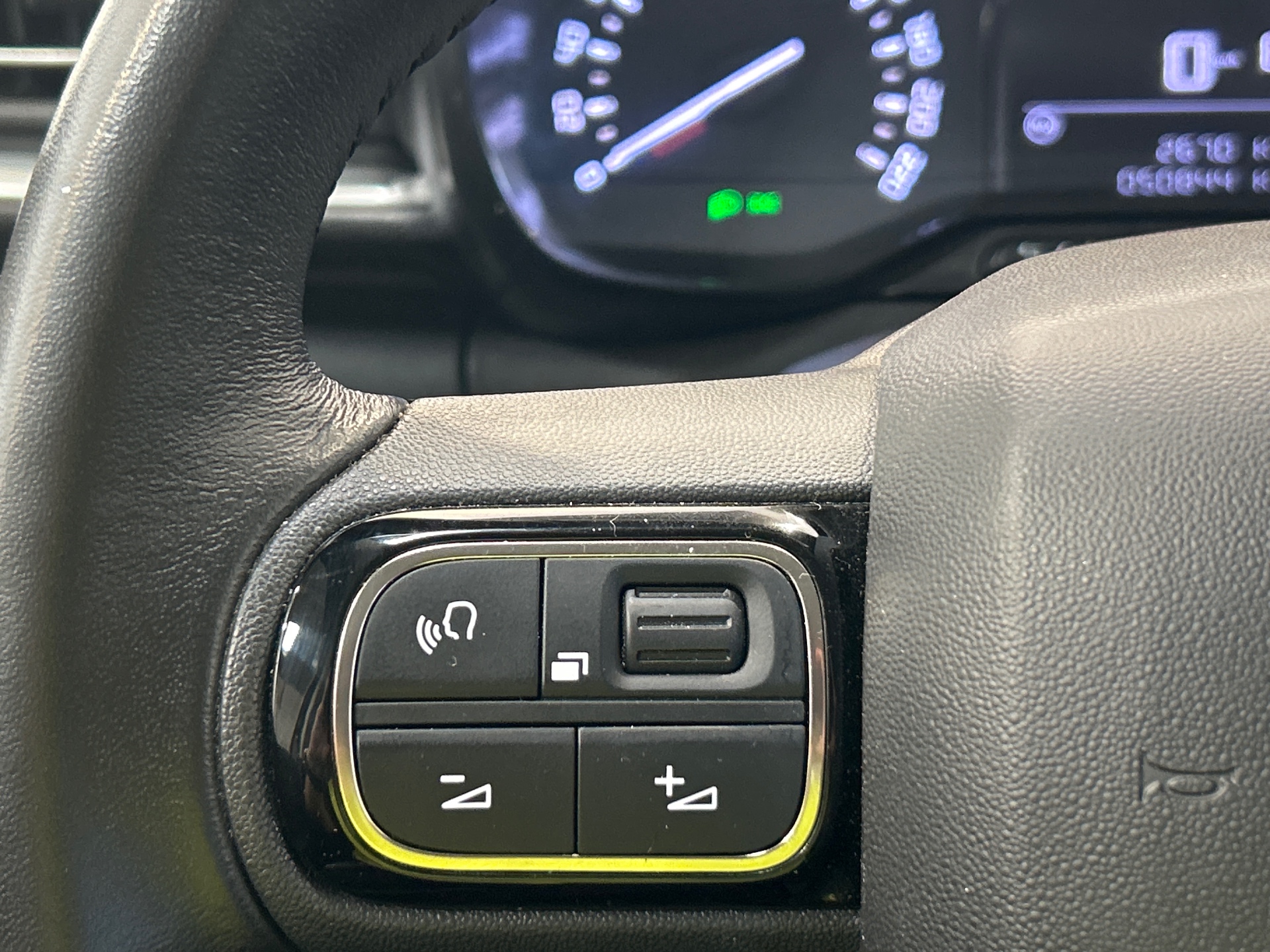 CITROEN C3 PURETECH 110 S&S EAT6 MAX