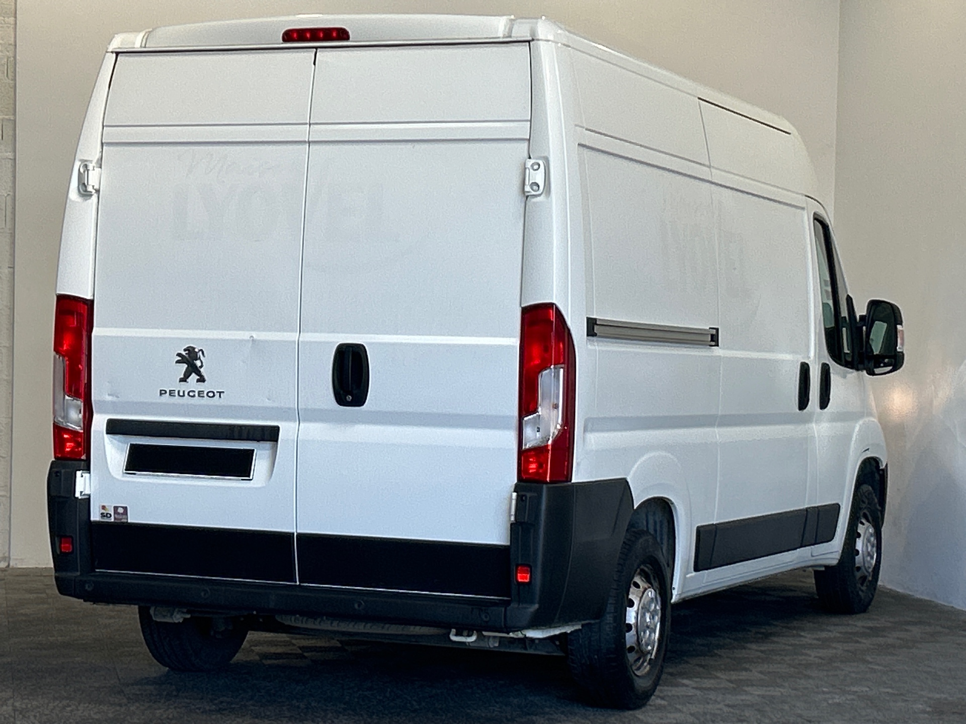 PEUGEOT BOXER FOURGON TOLE 330 L2H2 BLUEHDI 120 S&S PREMIUM