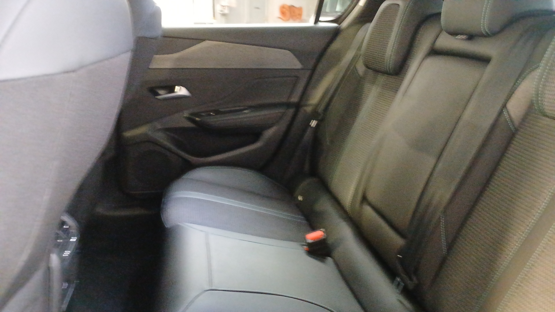 PEUGEOT 308 ALLURE BHDI 130 S&S EAT8