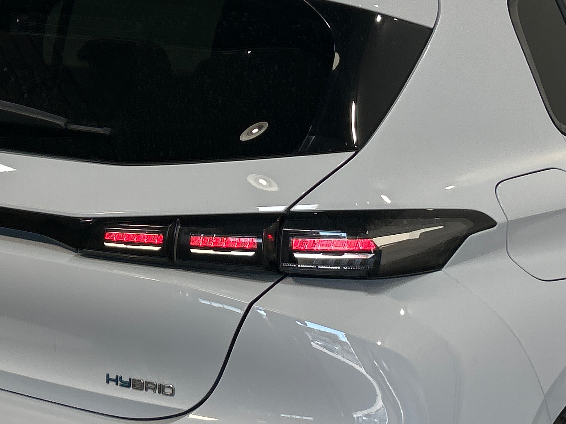 PEUGEOT 308 PHEV 180 e-EAT8 Allure
