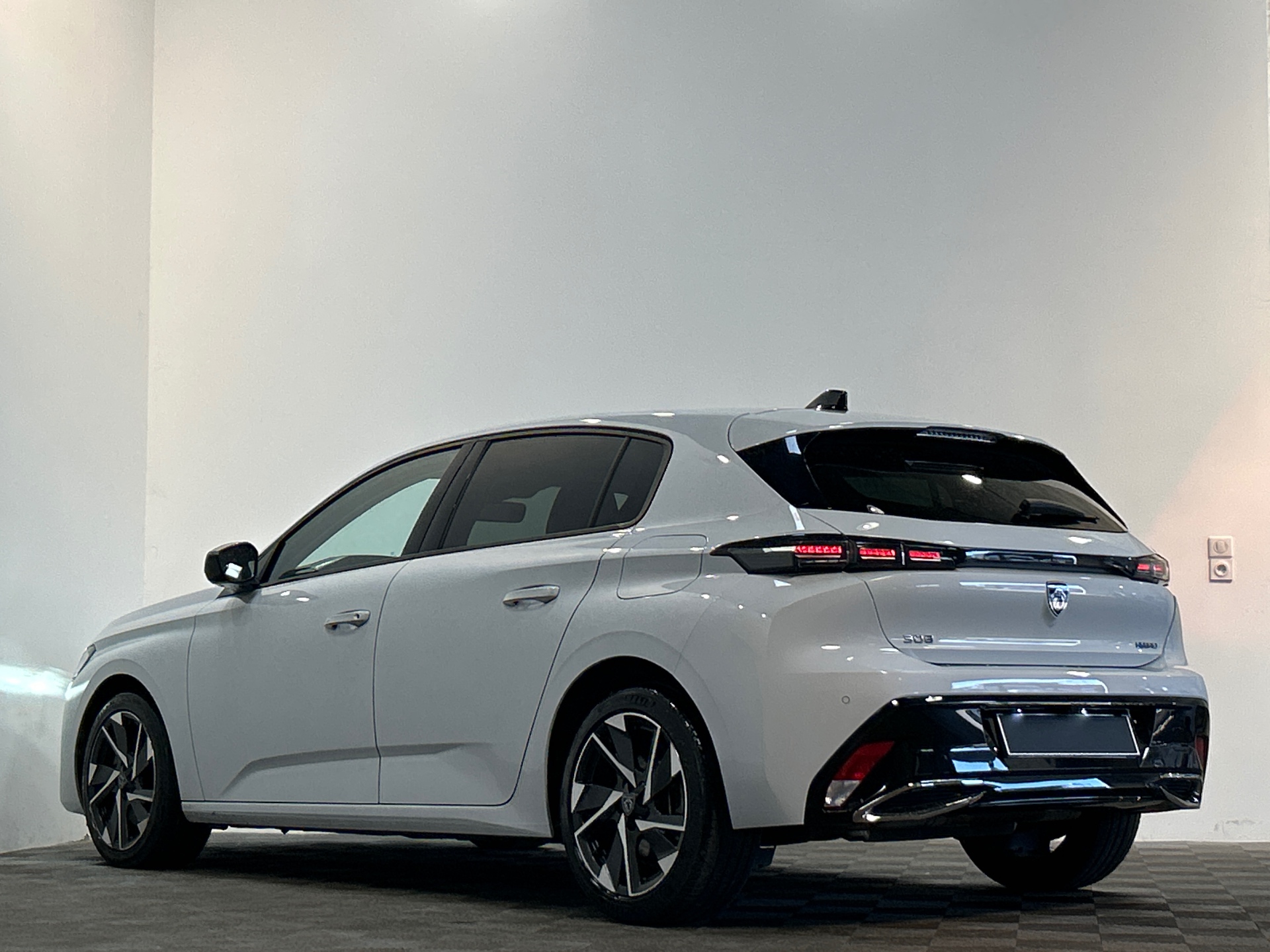 PEUGEOT 308 PHEV 180 e-EAT8 Allure