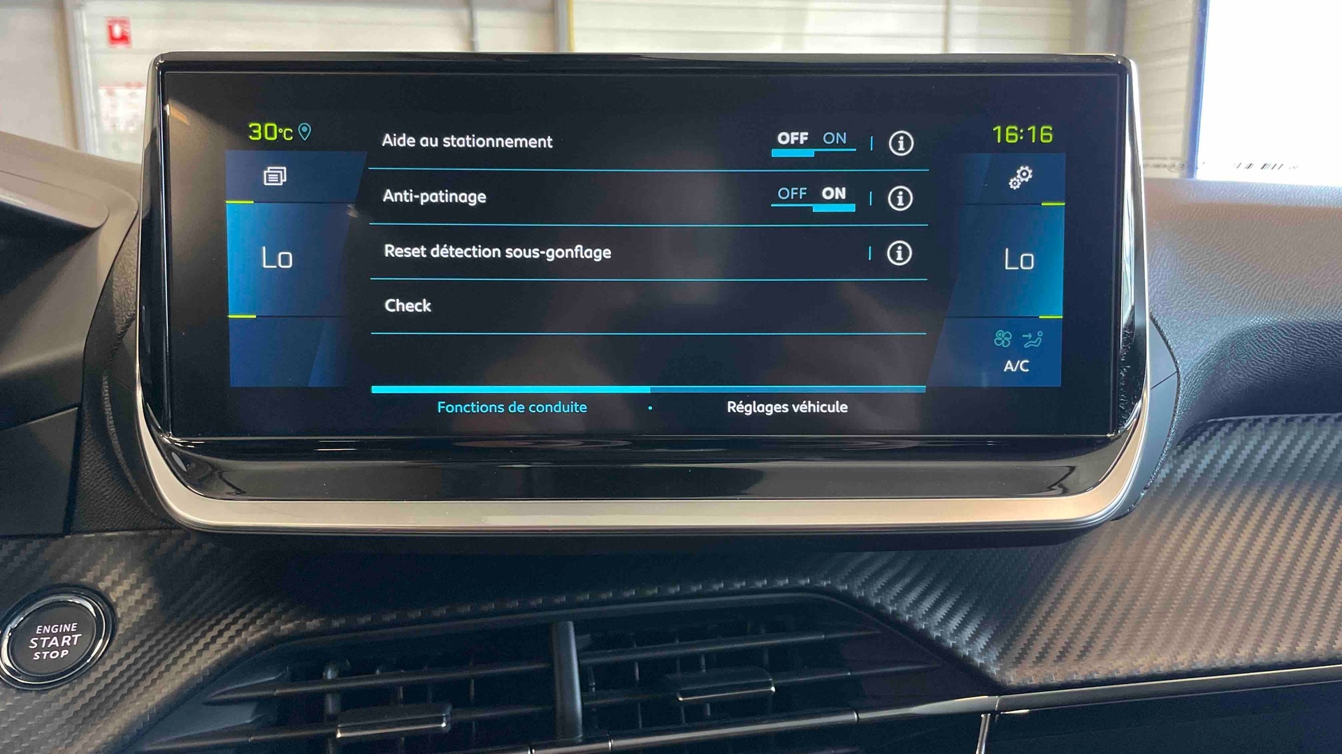 PEUGEOT 2008 ELECTRIQUE 136 ch Roadtrip