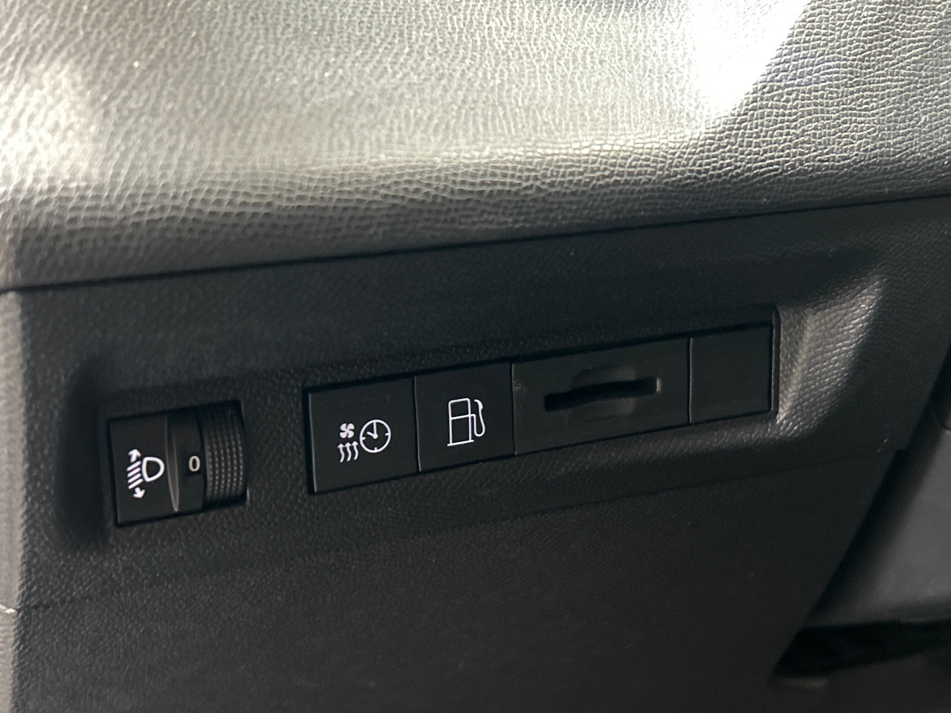 PEUGEOT 308 PHEV 180 e-EAT8 Allure