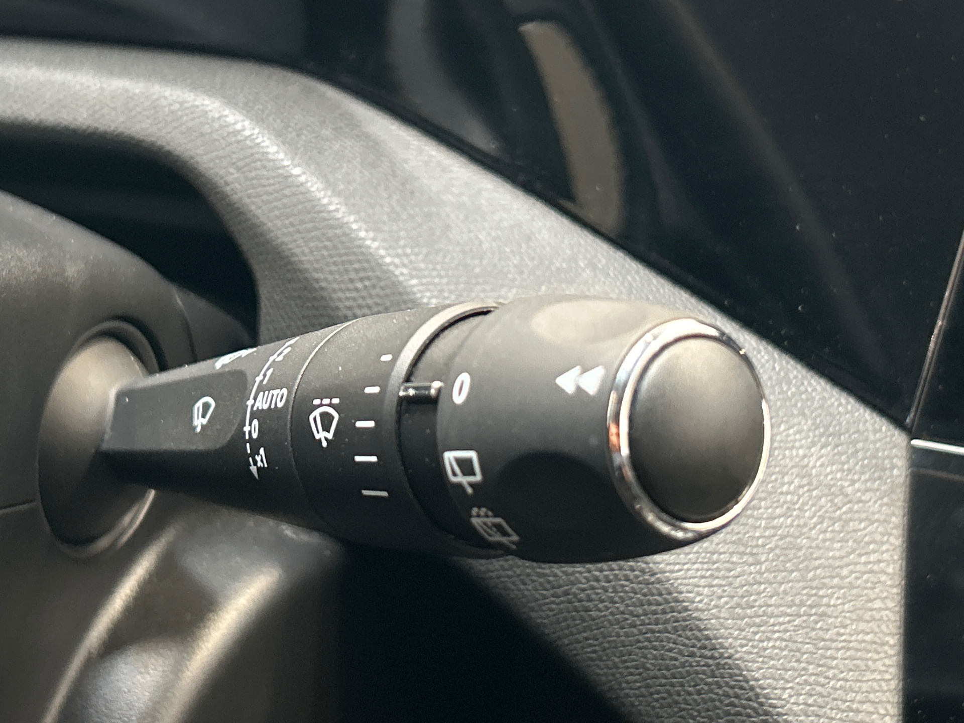 PEUGEOT 308 PHEV 180 e-EAT8 Allure
