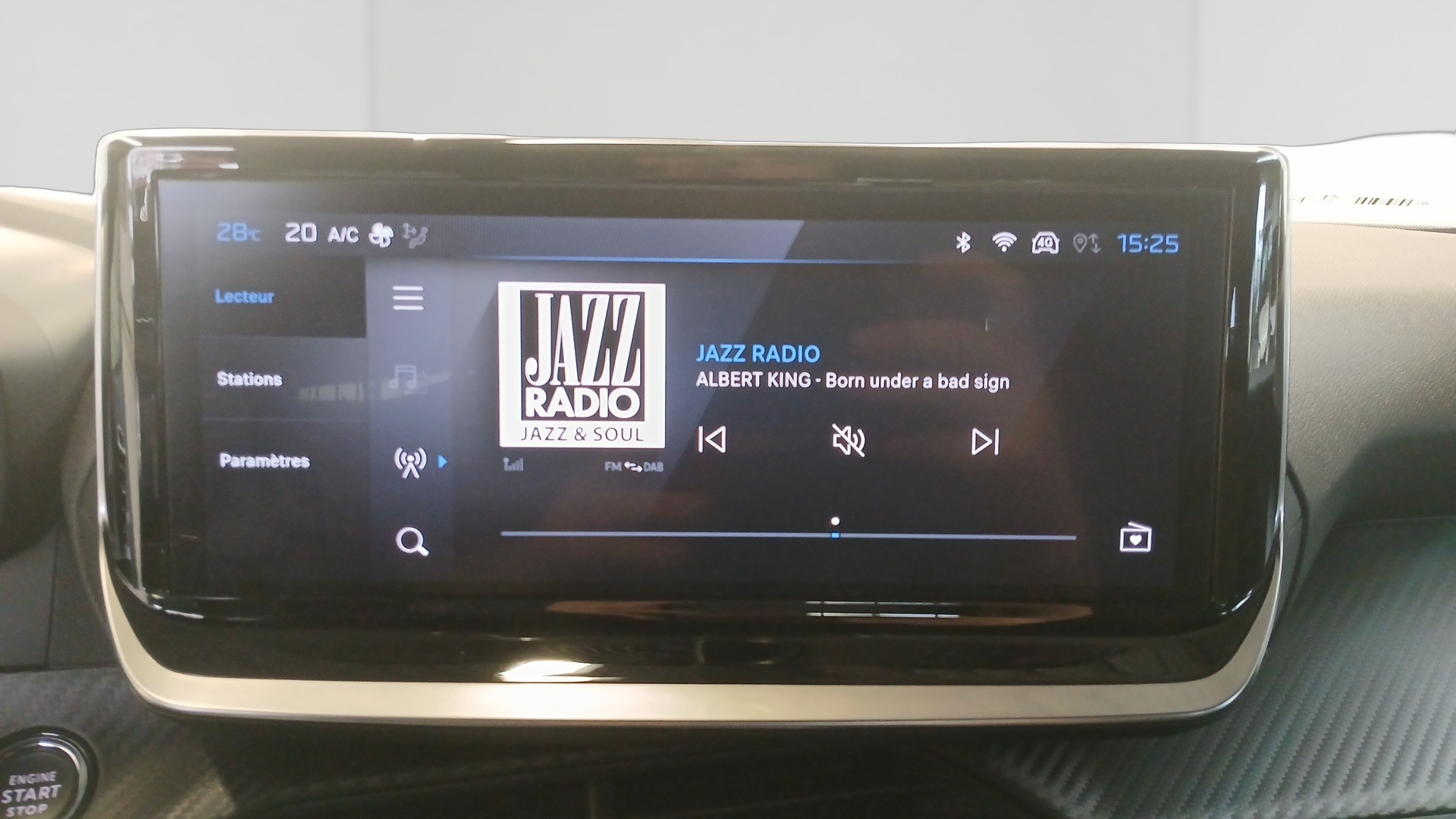 PEUGEOT 2008 Allure 130 ch S&S EAT8